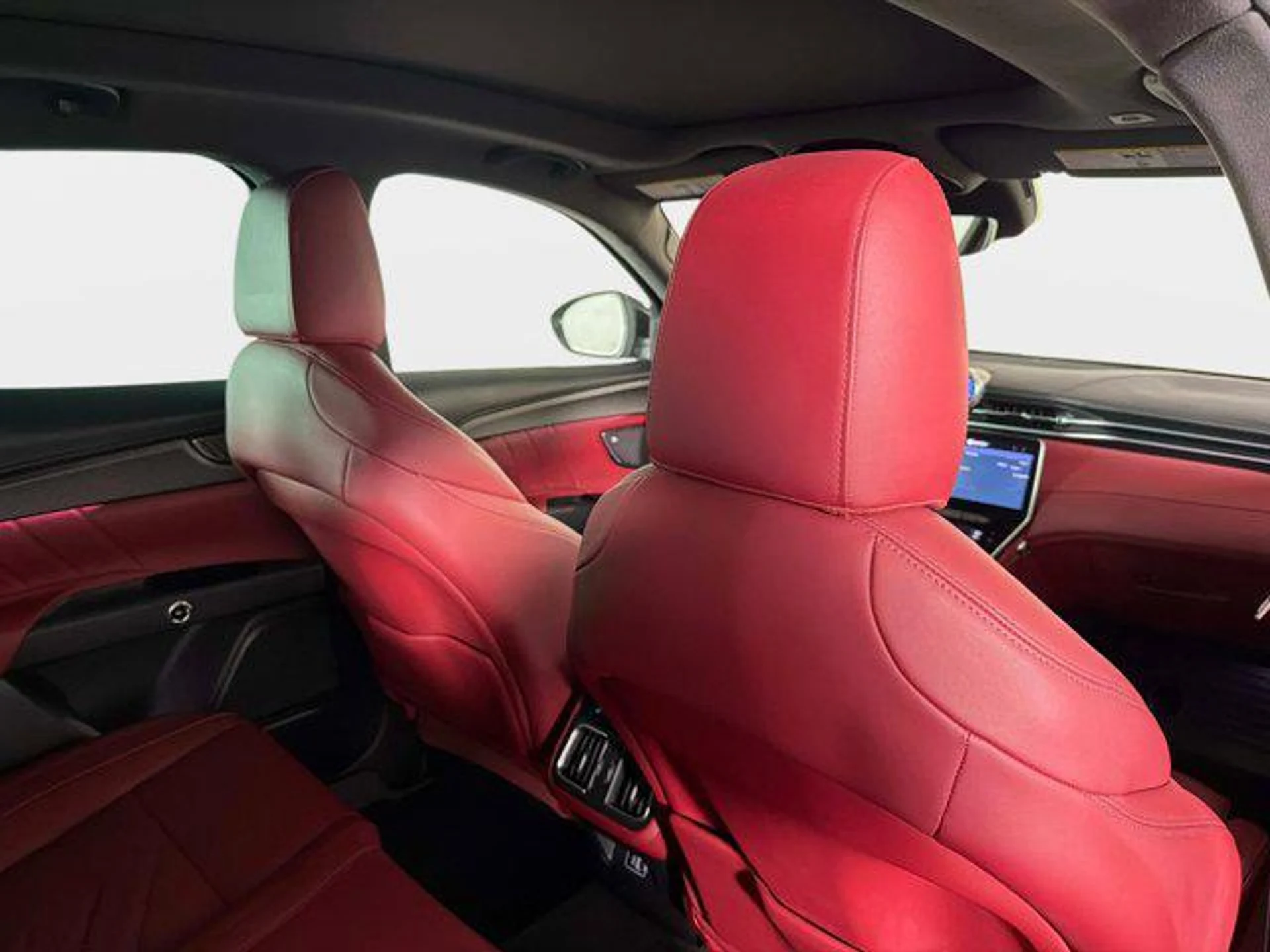 mph028_79370307_U_Zou_X_0o_Li_MJ_3_Ri52_AP_Lgdm_LCI_c5ba7420ce