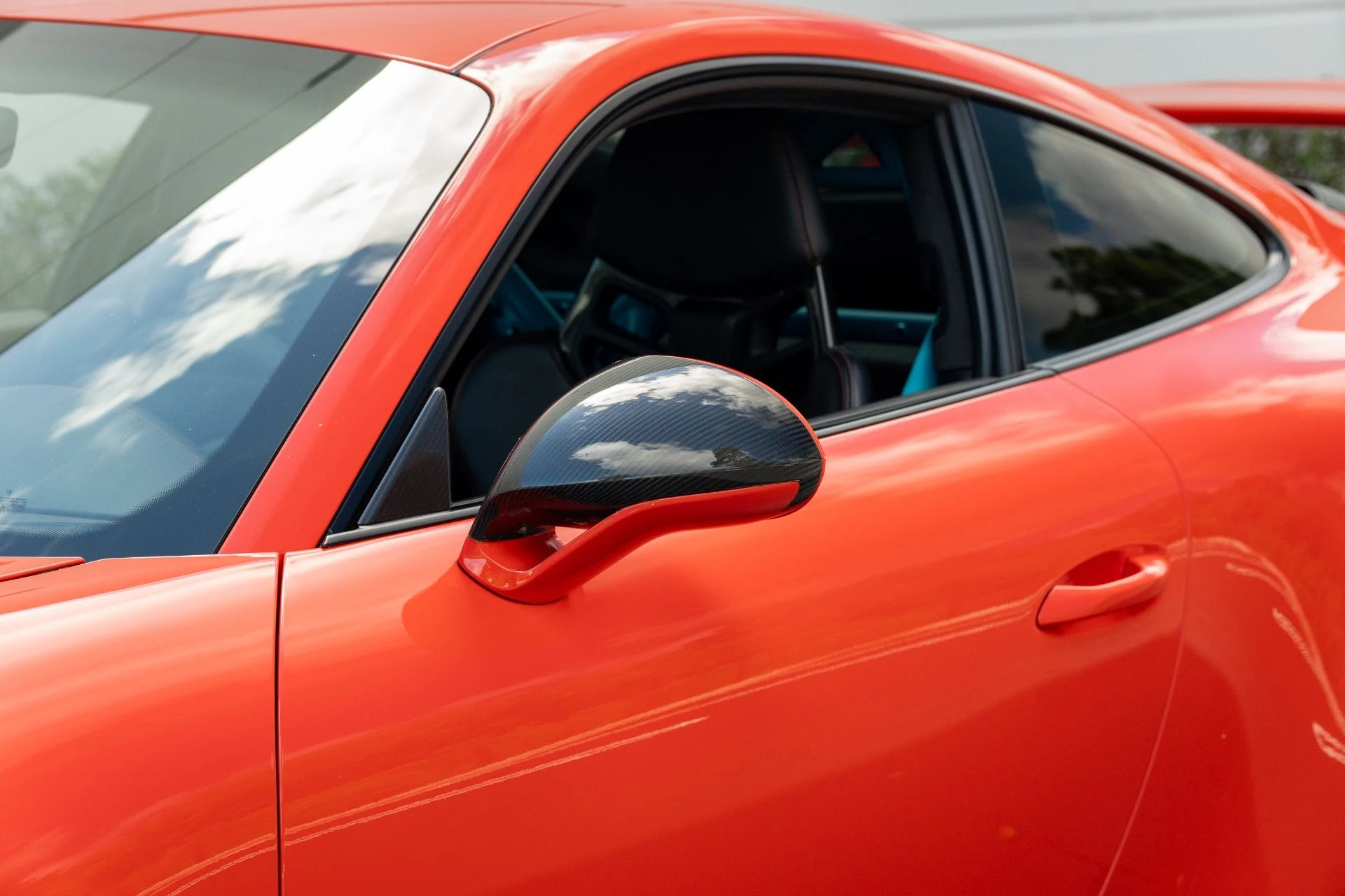 mph028_798142216_Used_2018_Porsche_911_GT_3_1758911261_77ded48dfd