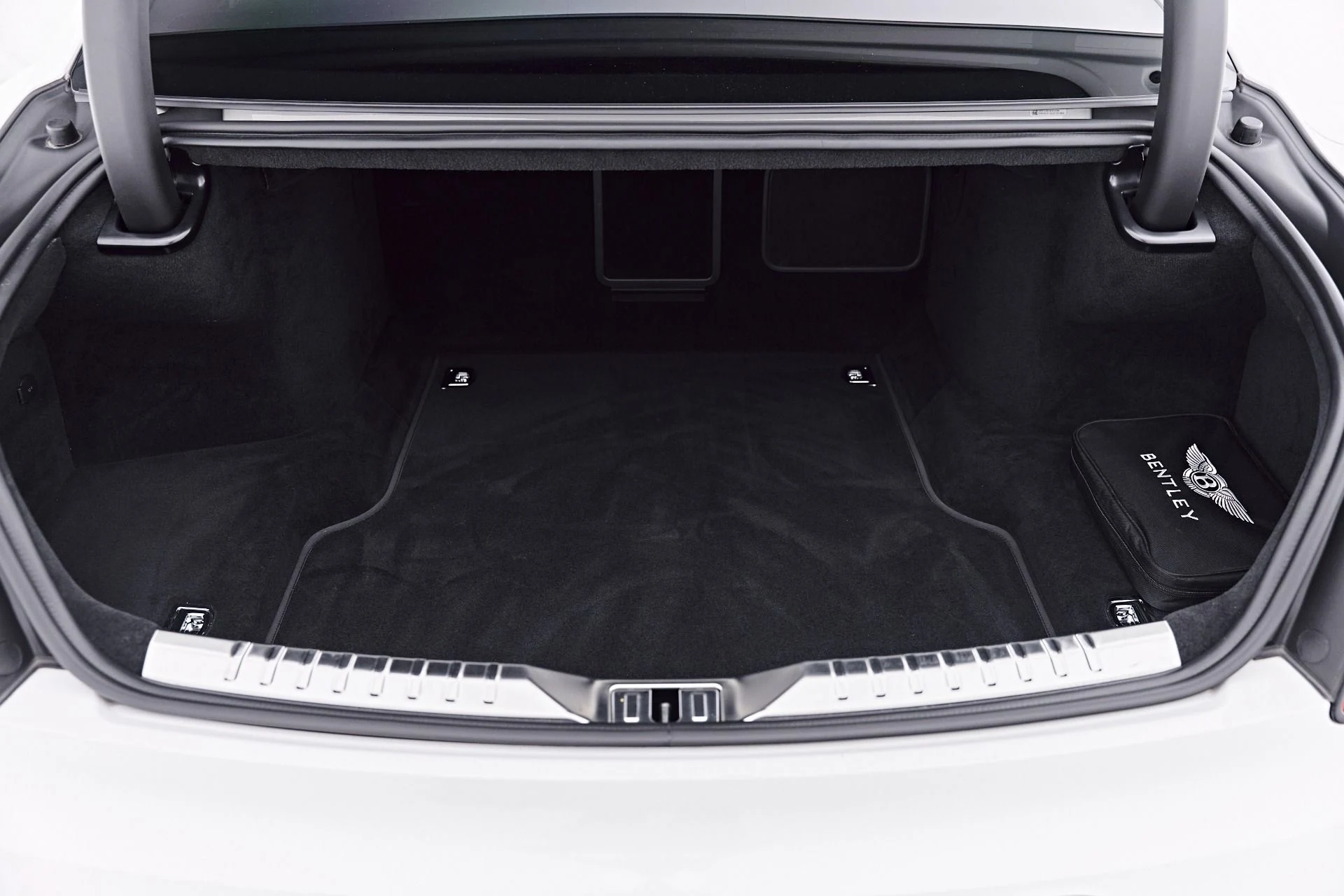 mph028_79827154_Used_2022_Bentley_Flying_Spur_V8_1786412489_10cf2e1210