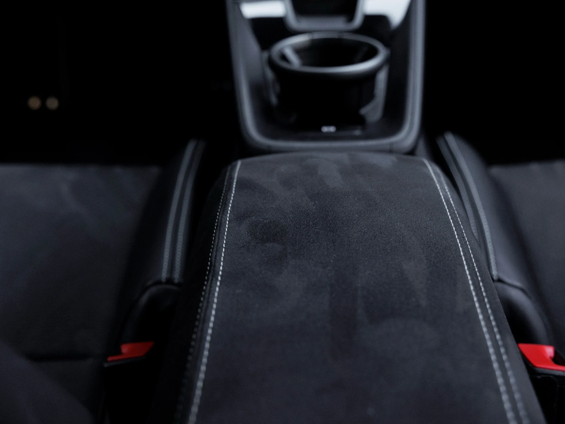 mph028_80049924_29_2cba0ec7e5