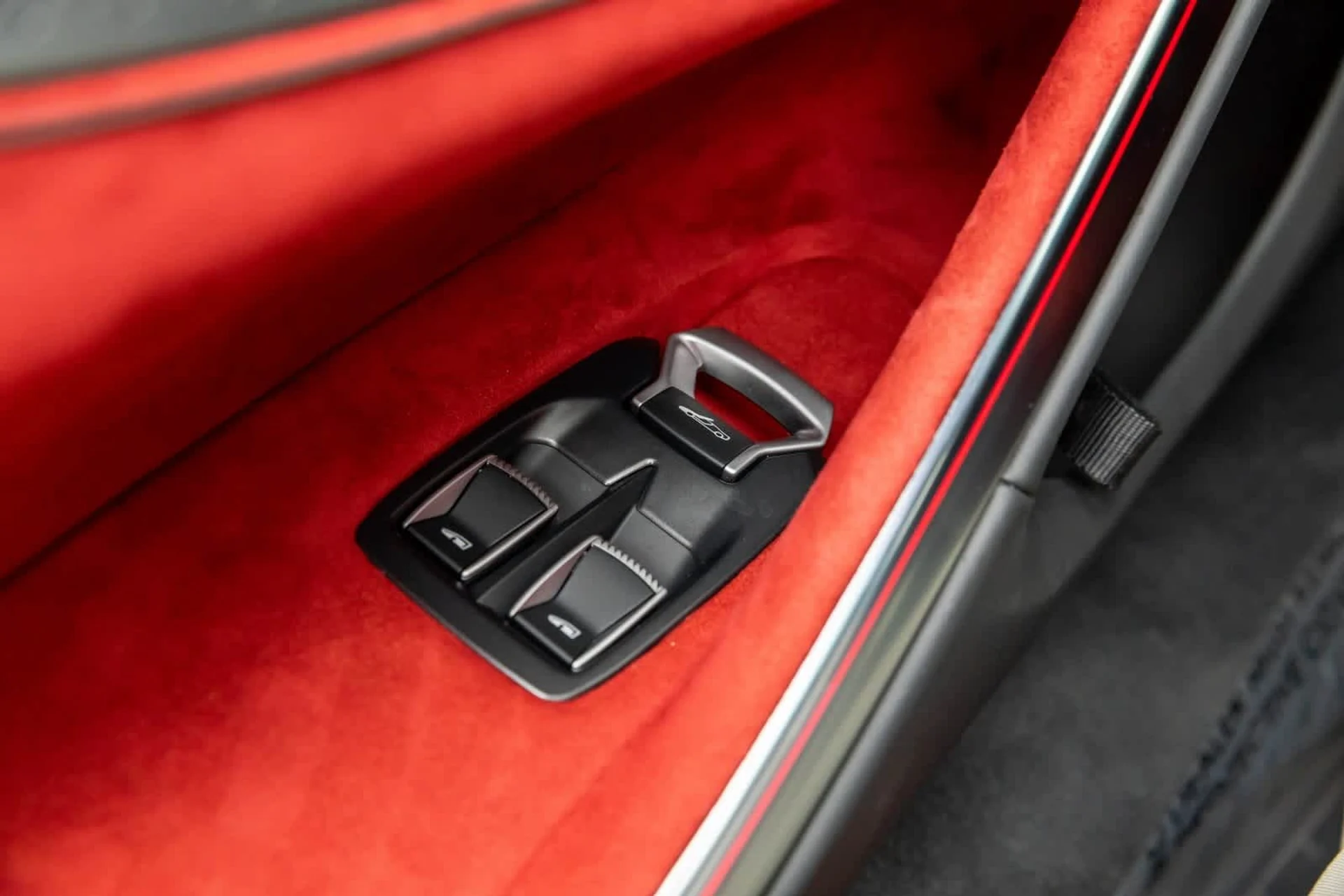 mph028_805675061_29_db541f85e7