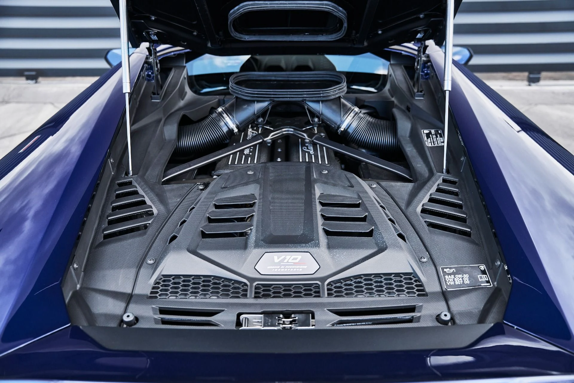mph028_808779775_Used_2023_Lamborghini_Huracan_Sterrato_Base_1780101745_d032c3cd25