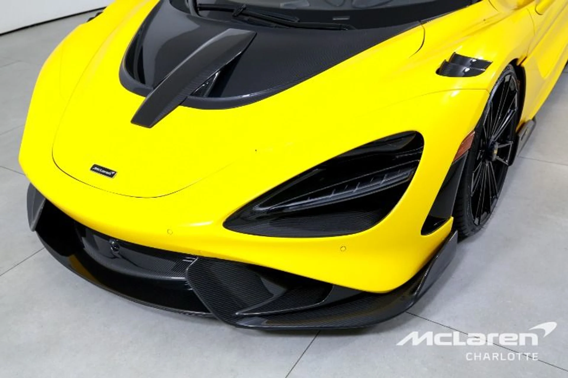 mph028_811658080_Used_2022_Mc_Laren_765_LT_Spider_5e3f206bf9