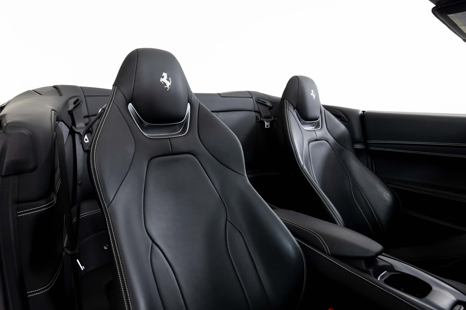 mph028_816204240_b8c937f84f08a88449e2915903d3ebf3_1c41ffbb1a