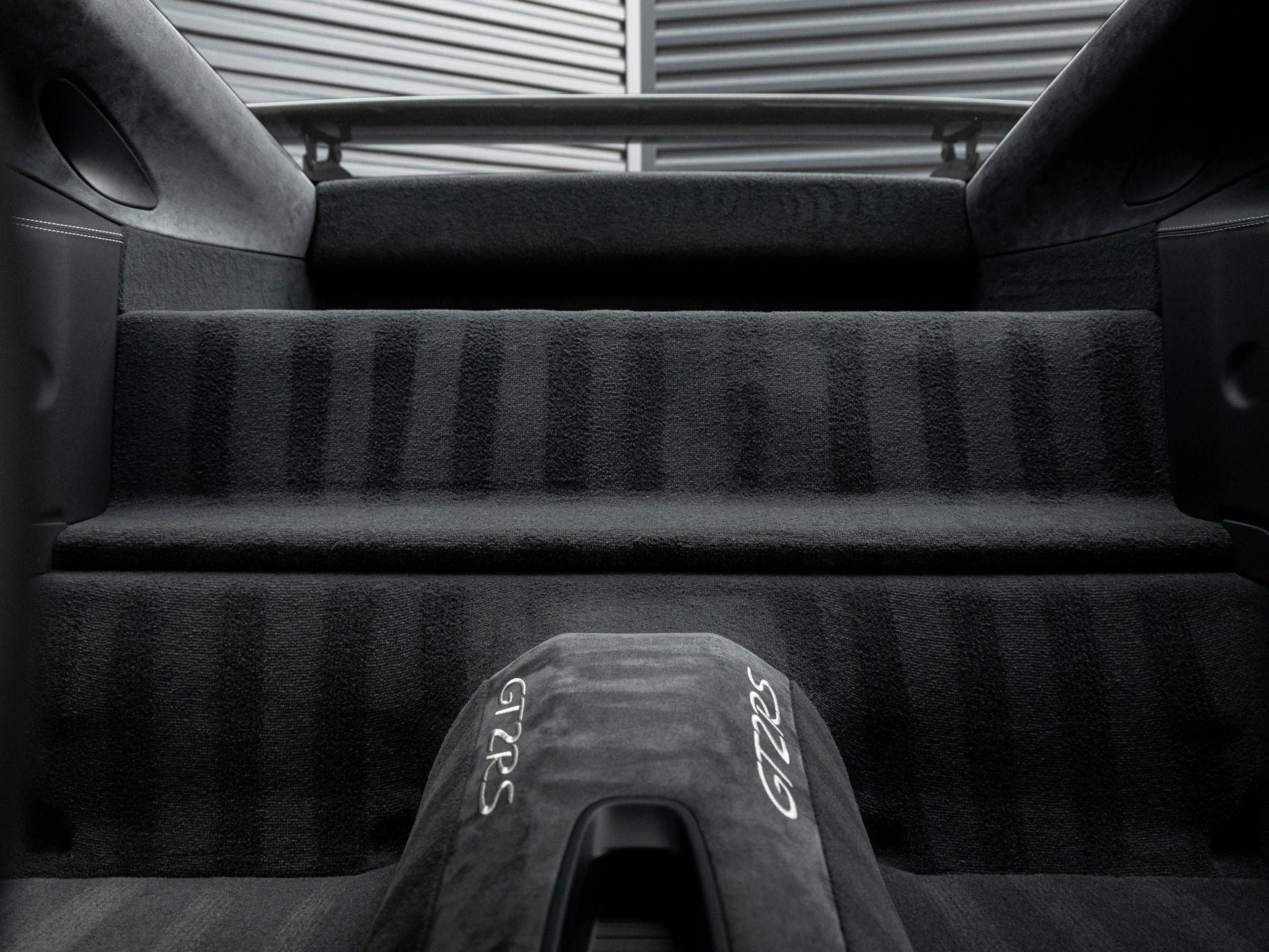 mph028_819111379_29_37a40f1252