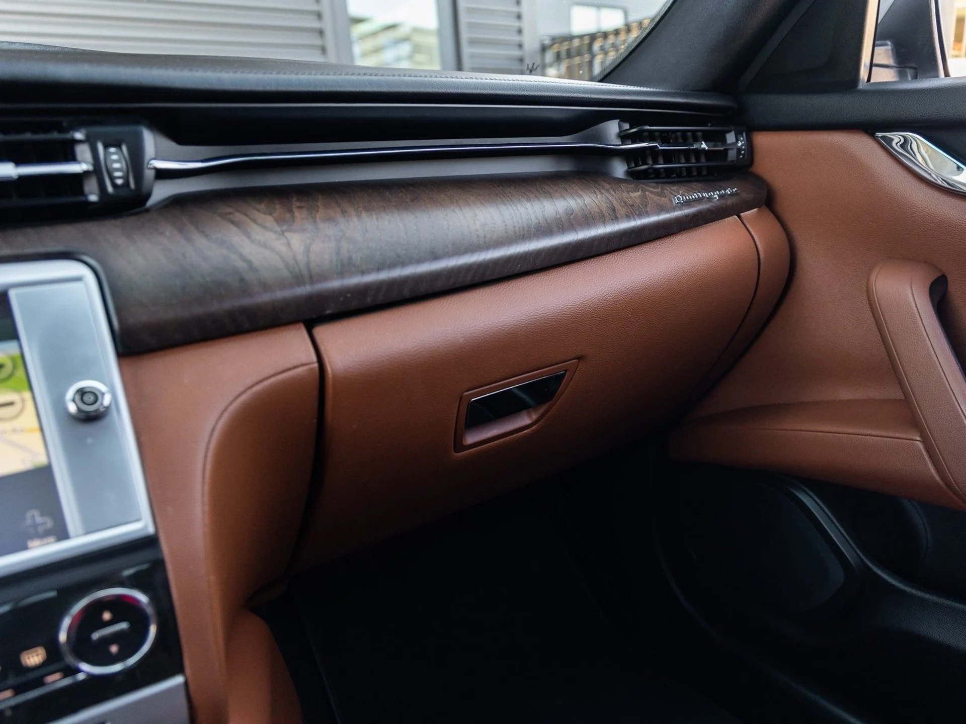 mph028_819247336_29_a6d9f47303