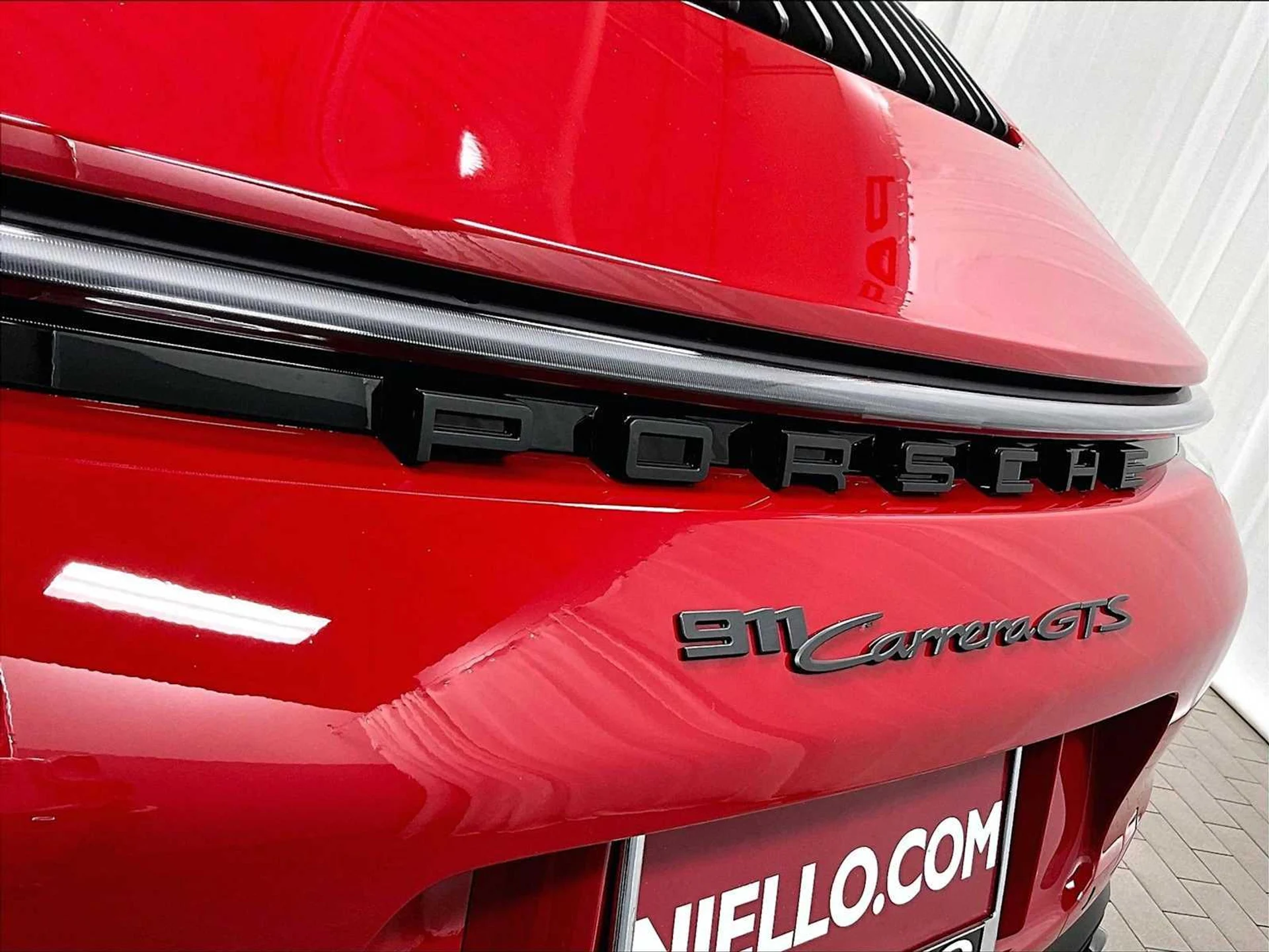 mph028_824891166_ca74991f8e5f4a72ba6192b5c423dd38x_65ac57b285