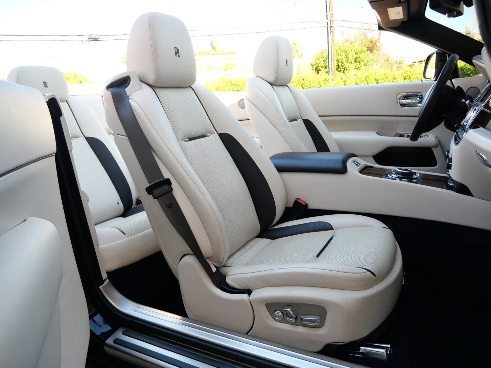 mph028_82569462_f311987711858fb84193fb0ade44dea7x_419271446b