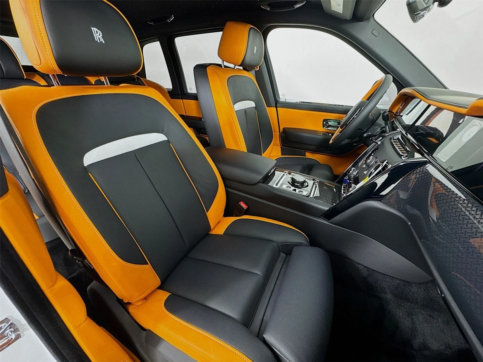 mph028_826921891_5df169c70e516ba23bf1e721c40d8b01x_415a3b9083