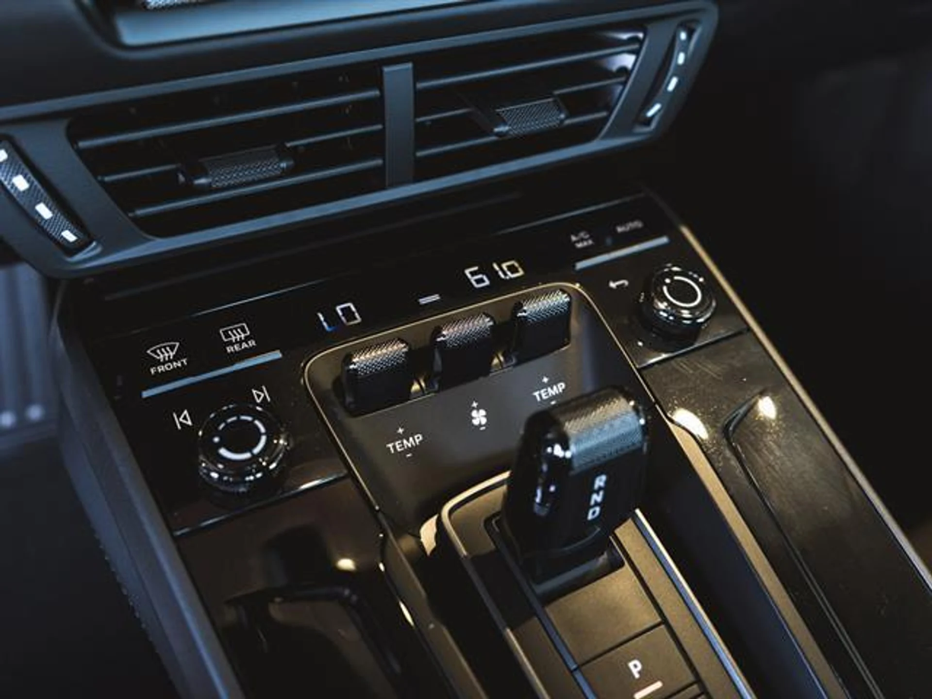 mph028_830898066_n5b_PU_Noq_Xc_Y_Dv_Xg_U24_Kke_Xg_L_La_Q_0627b127b4