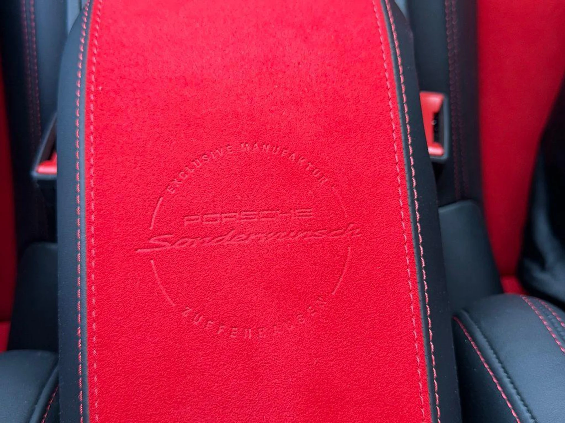 mph028_835900368_CYW_Rf_Ek1_Yjz_Q1zm_Kr7w_J7u613_Eo_1c94d2a3ef