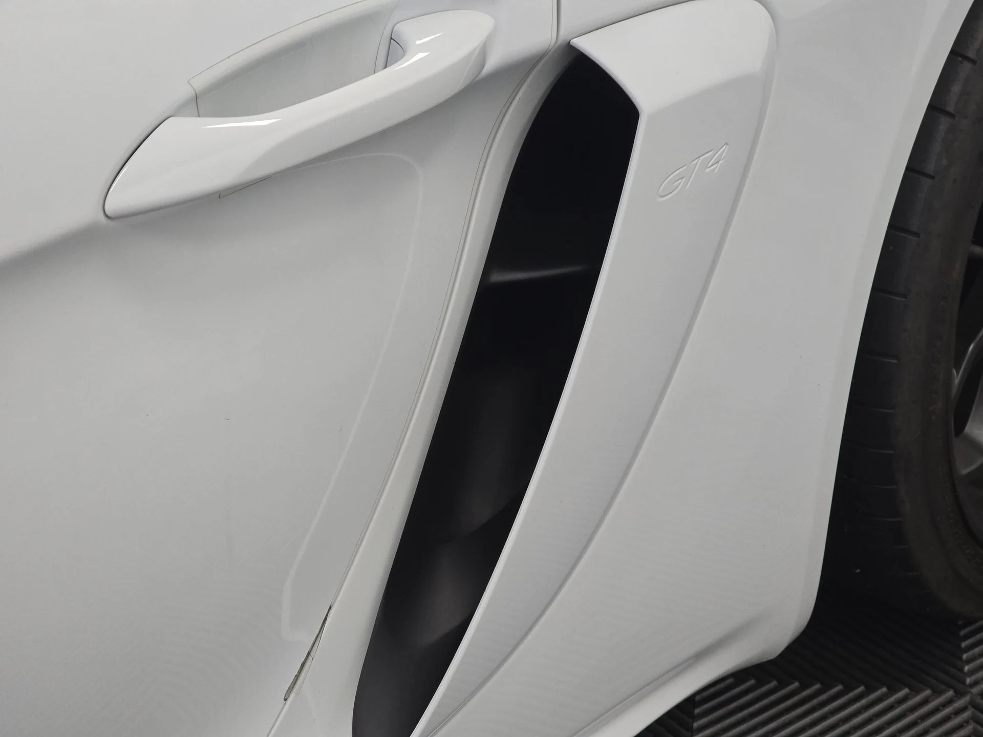 mph028_840792563_90ec5b7054481db0e5ab490155fac95ax_4a864cccbb