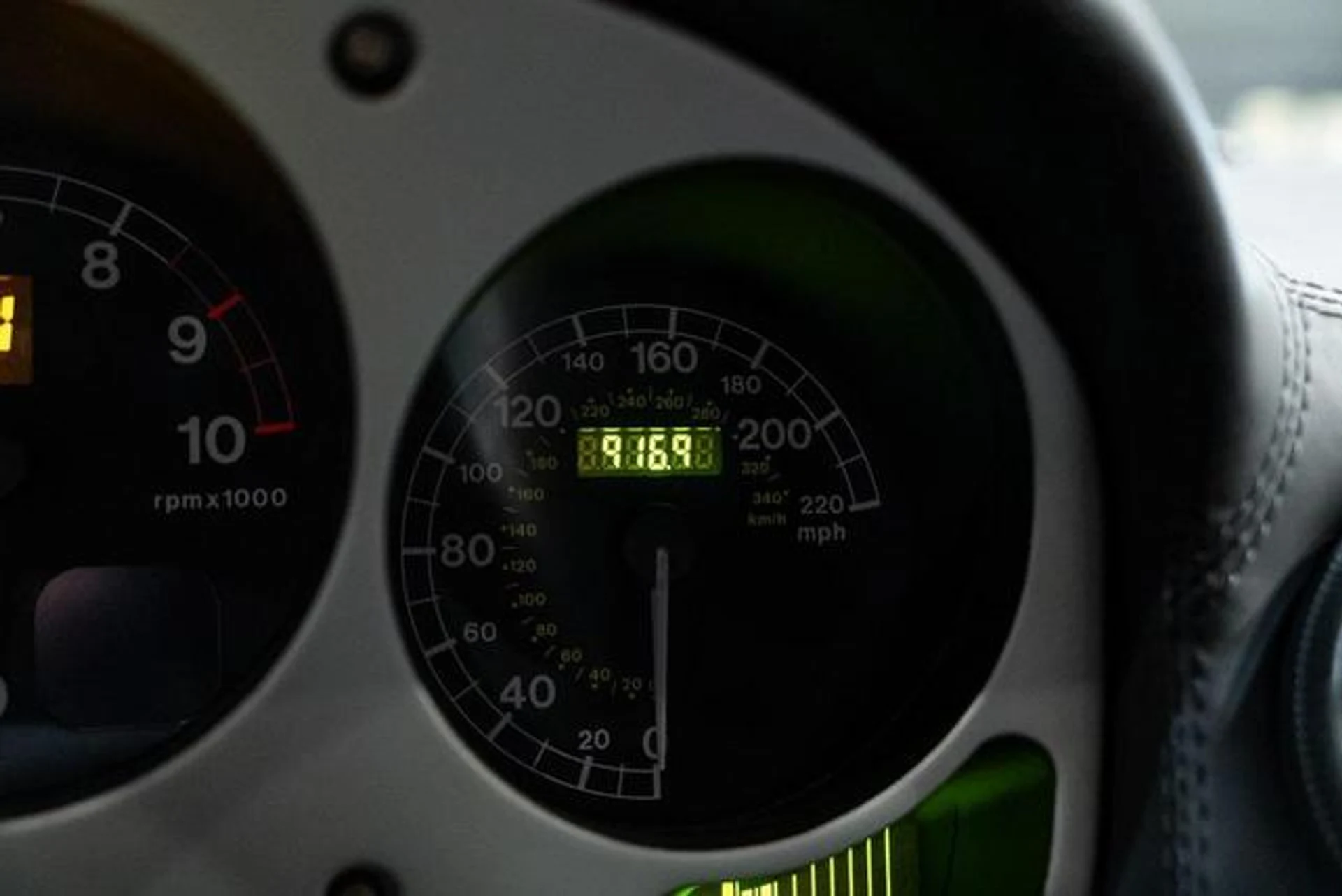 mph028_841043408_RWV_Zj_Sc0_Pr_A_Ycns_A_Uidom_RK_4_YP_8_8b8bd71d63