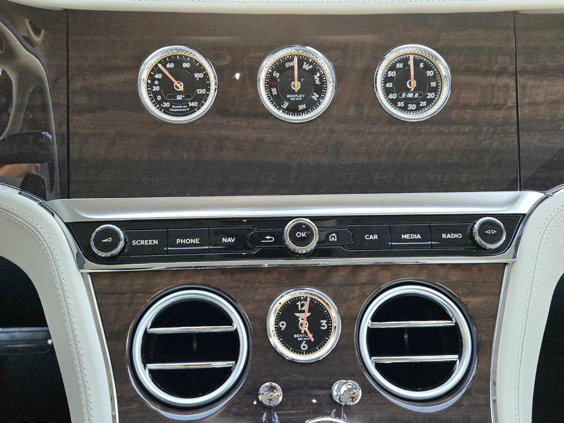 mph028_843801385_d2158052c8c6888ee6d22365e229e441x_f8436c1c8e