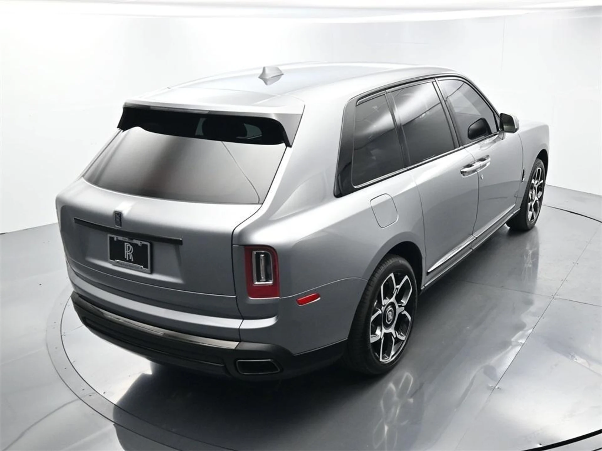 mph028_85085799_IJ_1n6_W_Vsa_92_Tv_Gc5_YO_364k_Lcs_cea3e32afc