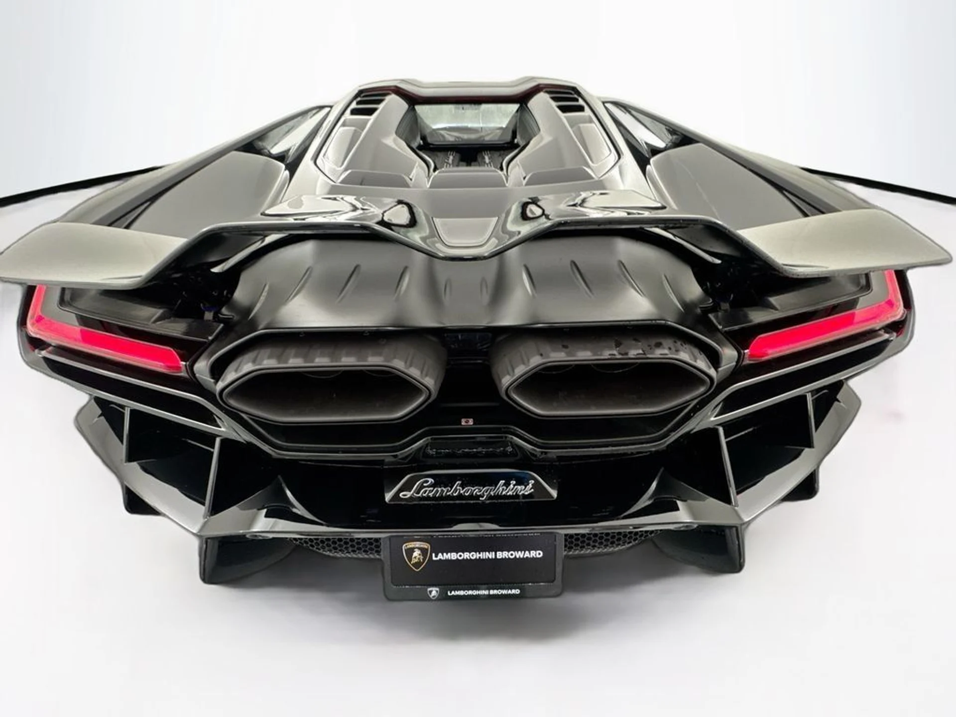 mph028_855814990_4f030816171e9dd001a8bf4292d7b86d_b249d0799c