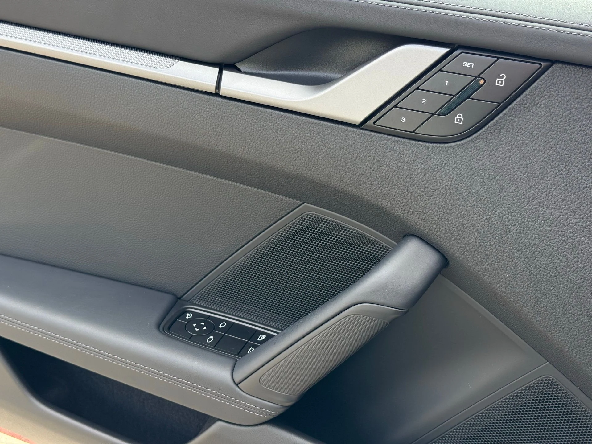 mph028_856687365_66e268b0ee49de6a8f39e1f229f36b19_970b04dcf6