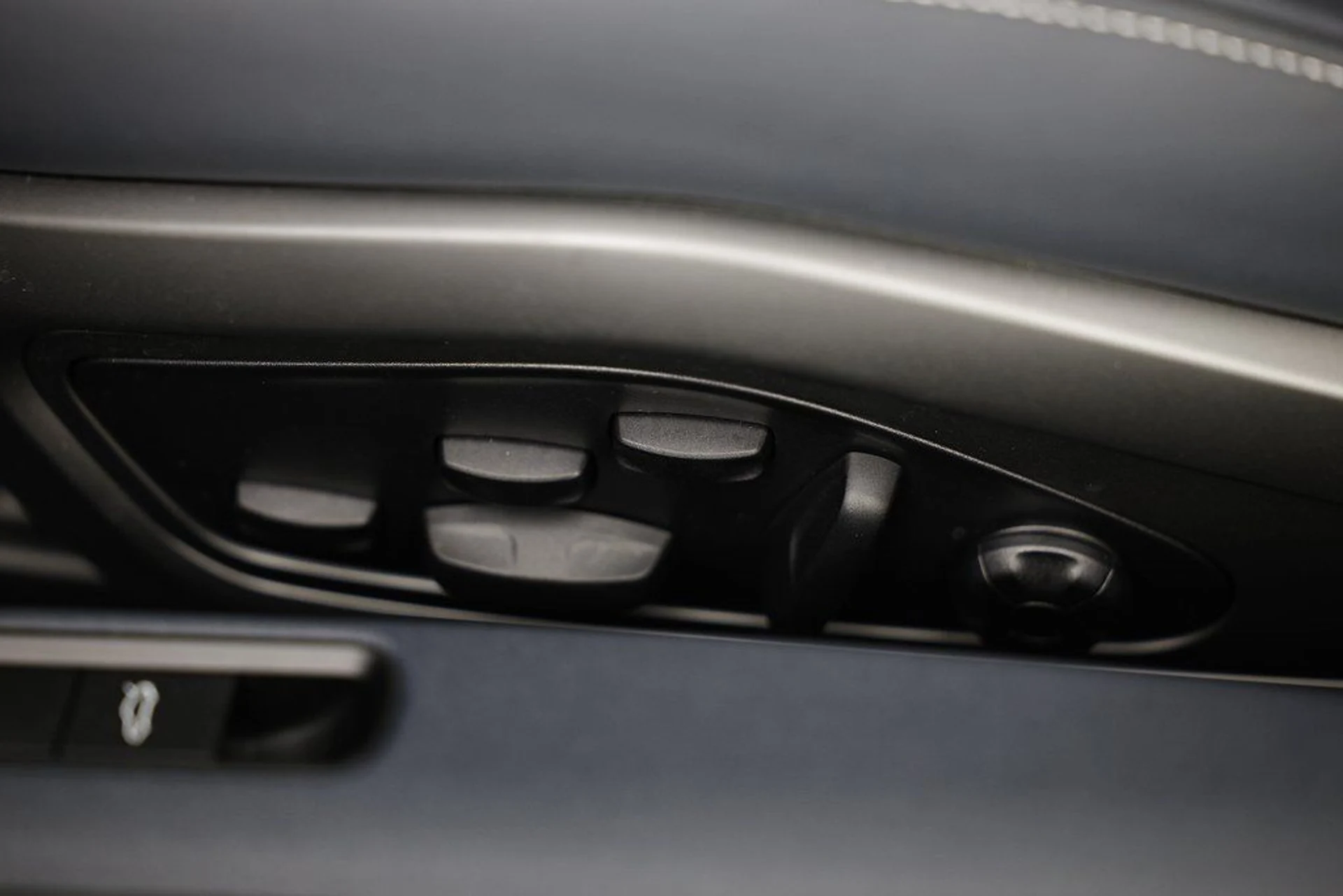 mph028_867146787_31049572c4e3e6f8e33ccbe570b229e1_12a585577f