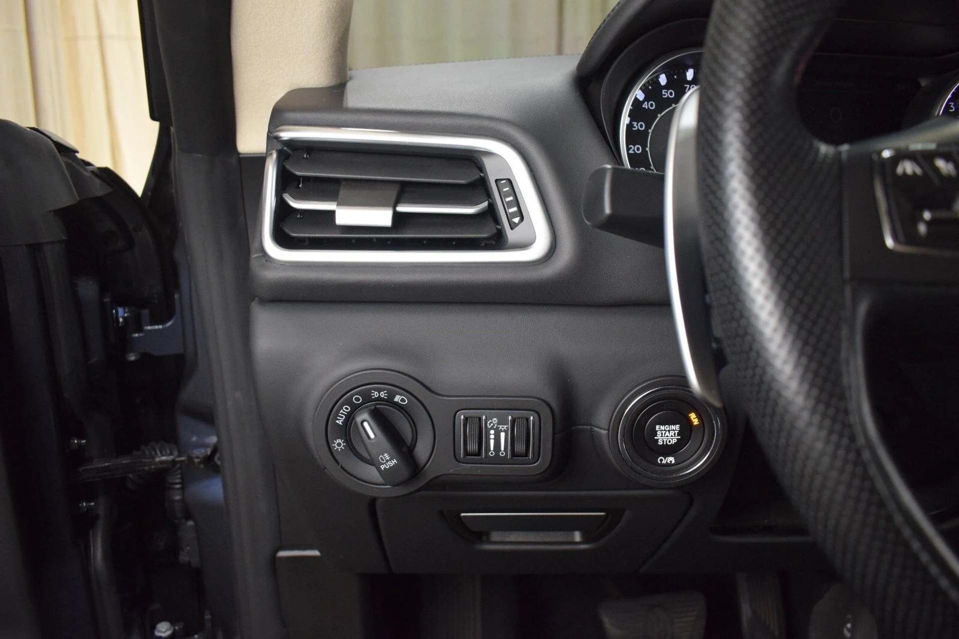 mph028_867490648_1f9958d574006950608244fd8b8ff104x_5bb3296429