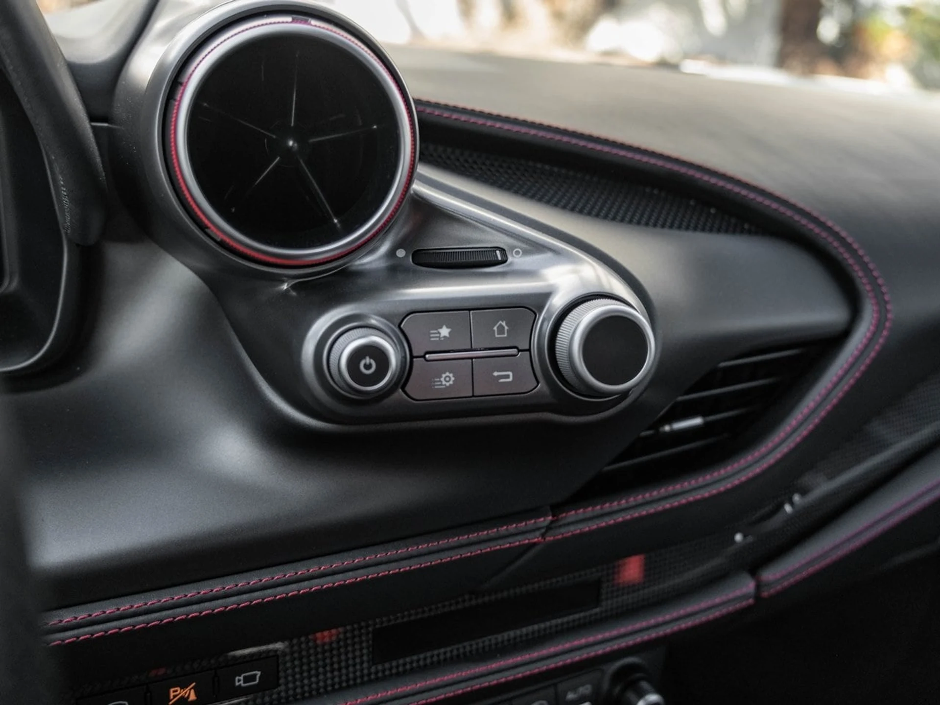 mph028_869755782_20cf7a70ffa7f5a204b95c7b7d795e0ax_4c2da3a0a5