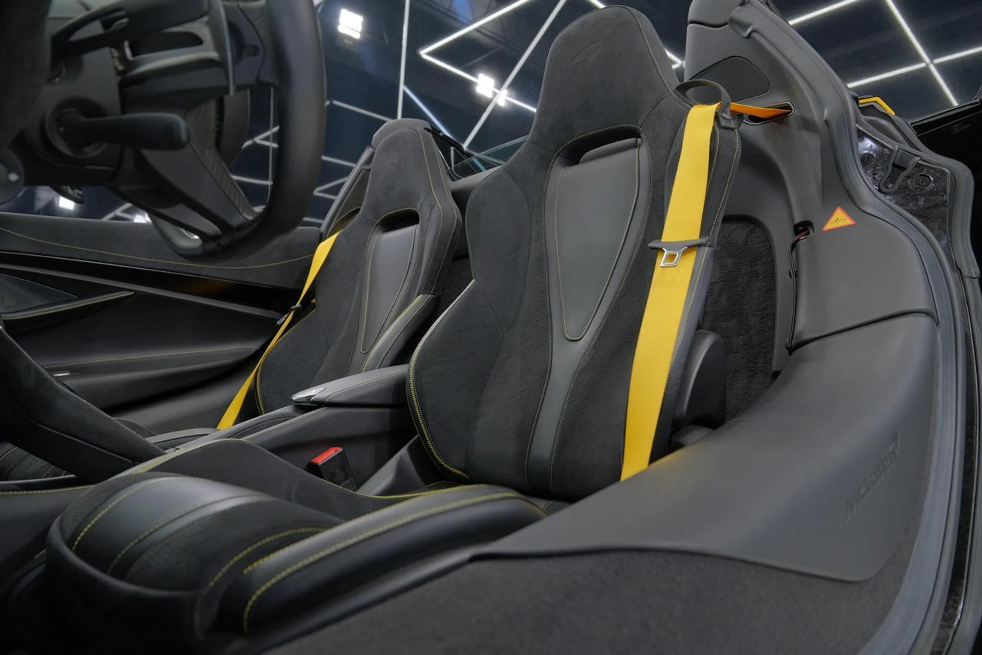 mph028_875425223_2377b89747da0c2c25ccb7d225114b35_5ac50041d4