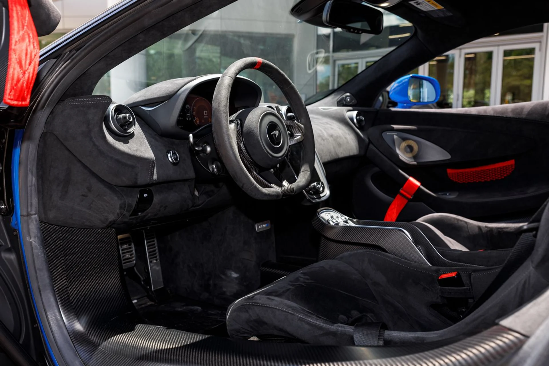 mph028_875458328_Used_2020_Mc_Laren_620_R_67946b171d