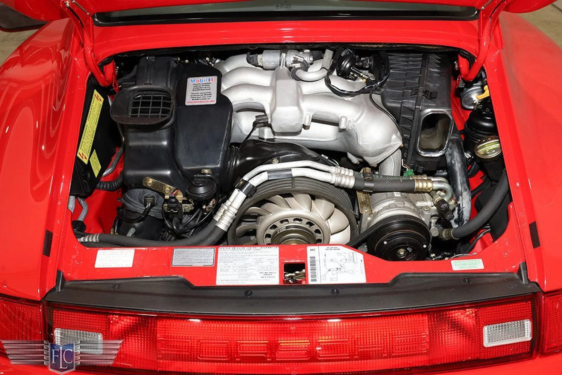 mph028_876569567_used_1997_porsche_911_carrera_4s_2drcoupecarrera4s_9689_23009032_29_1024_55b1ce556b