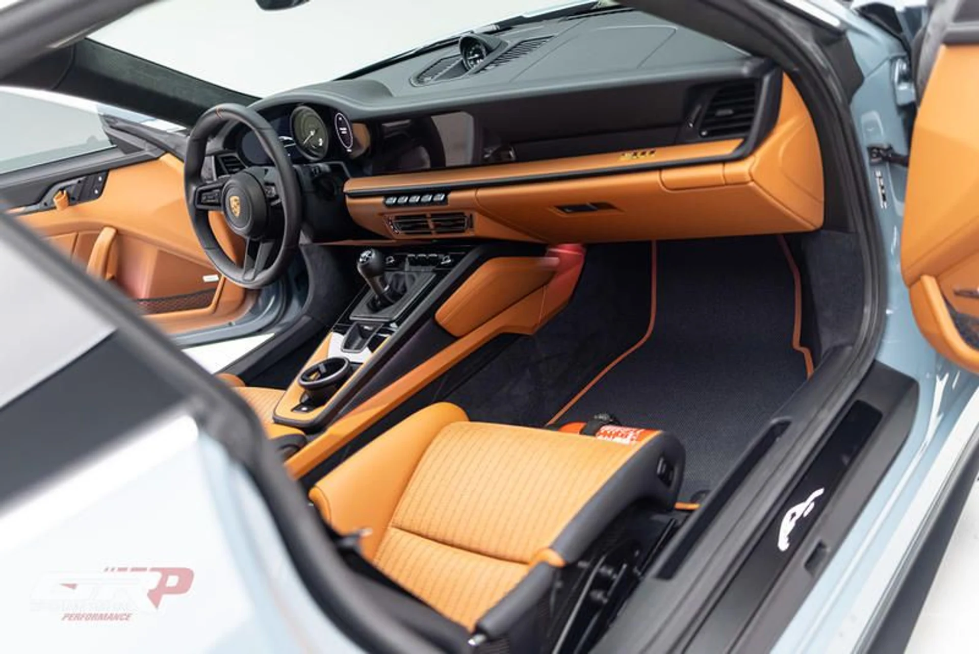 mph028_876585803_EC_4_A50_ED_39_C7_4_A98_859_F_654975921443_4c1c983e4d