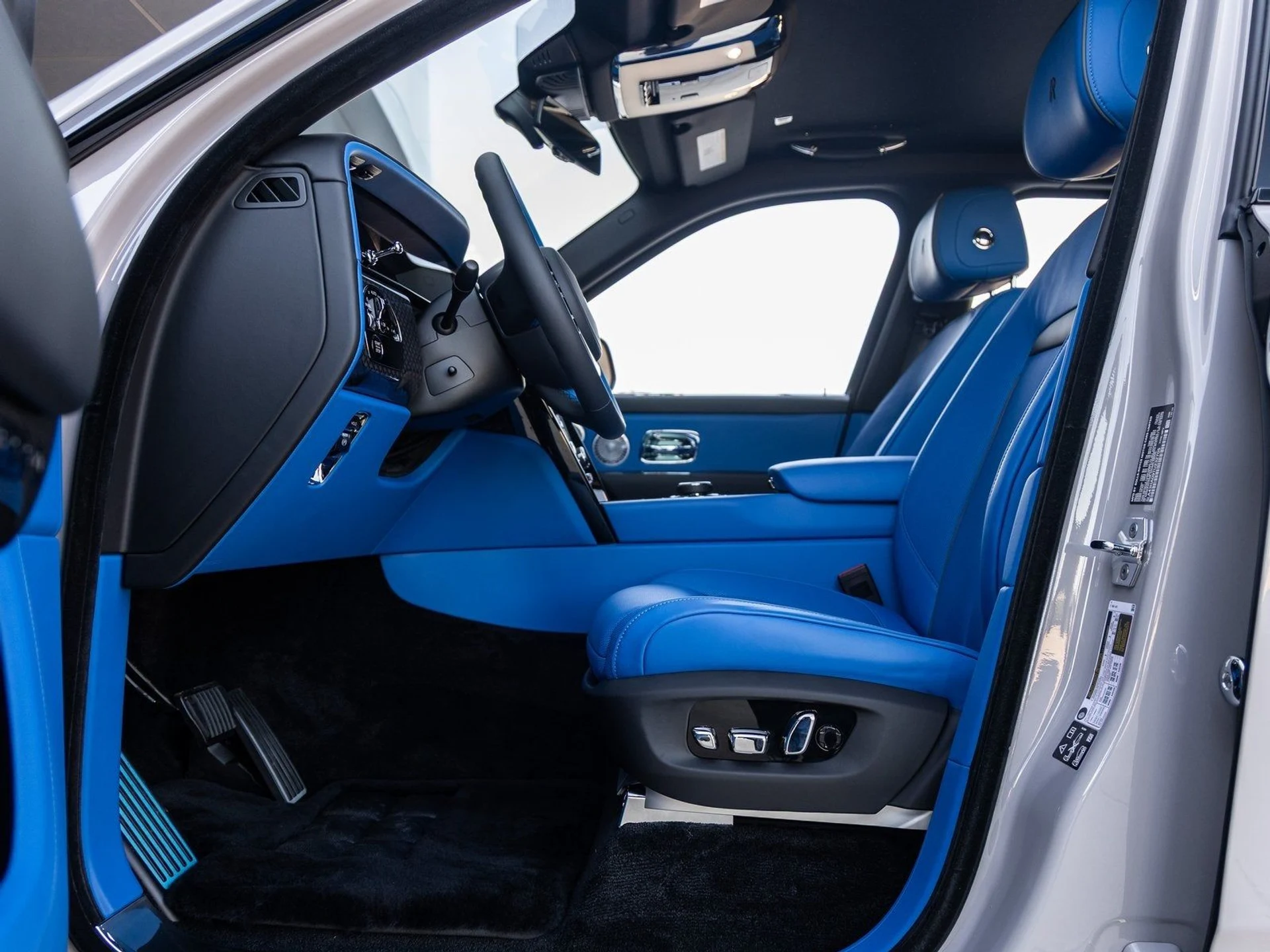 mph028_881497083_29_46dfb590c7