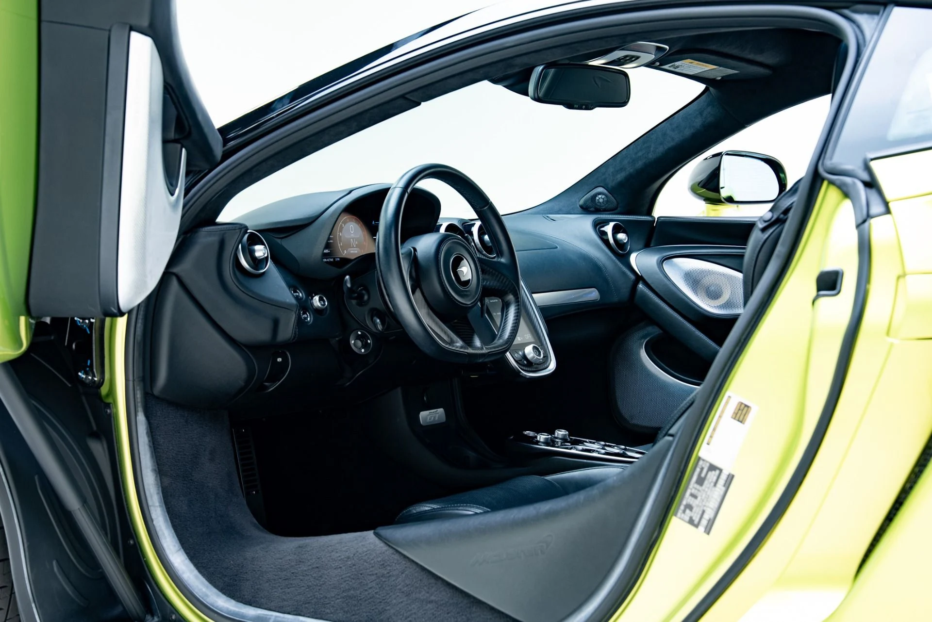 mph028_89624150_Used_2023_Mc_Laren_GT_1778886112_27d3682a44