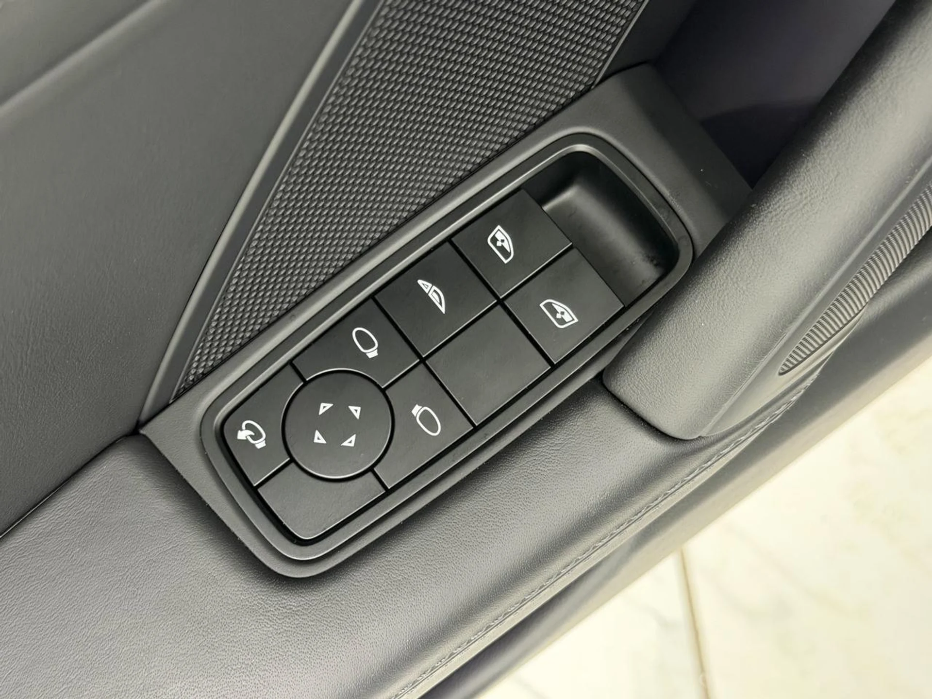 mph028_900148415_a62762f510a923a37955d6c073527f58_66b0ce39a1