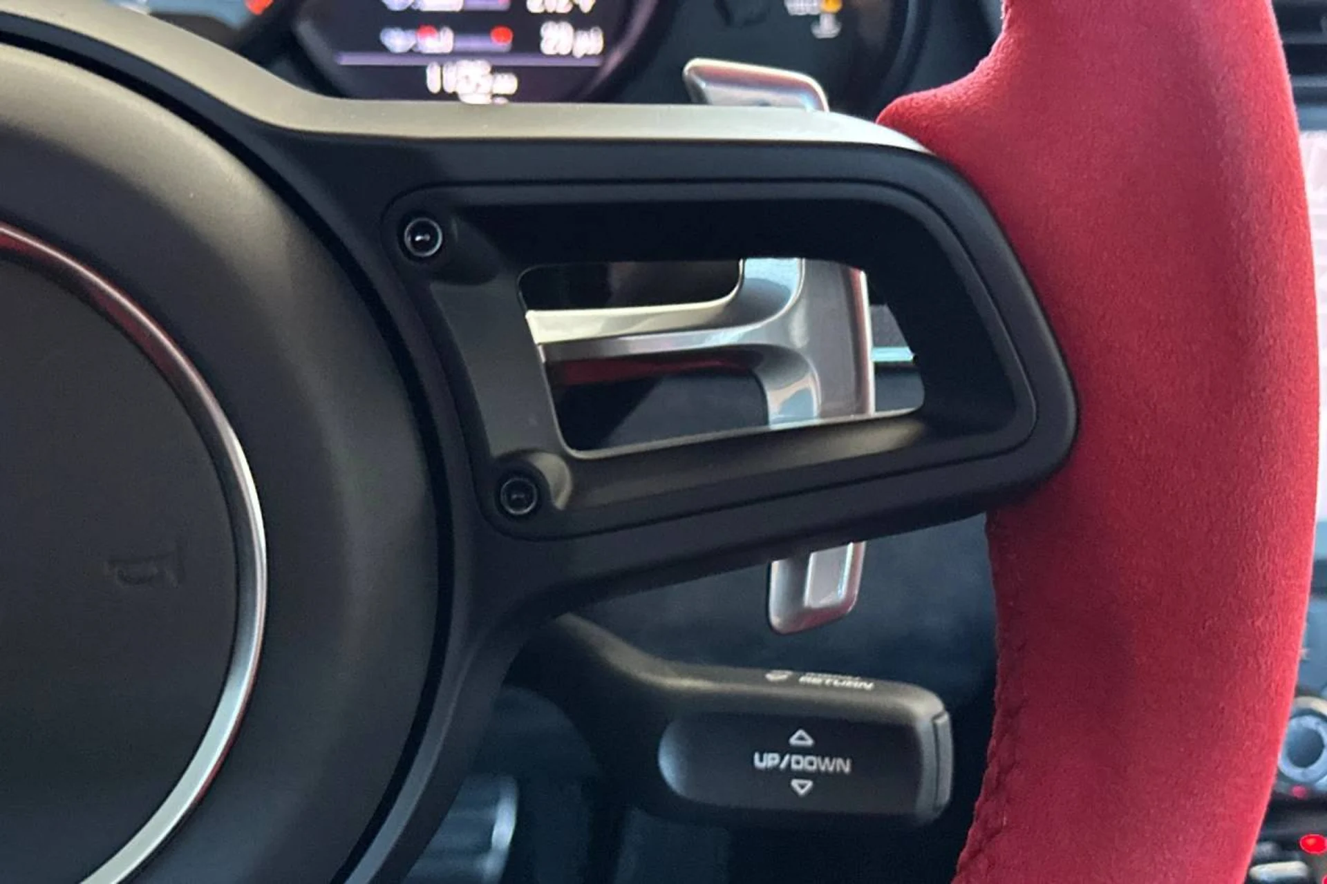 mph028_912353452_1280_ef65529424