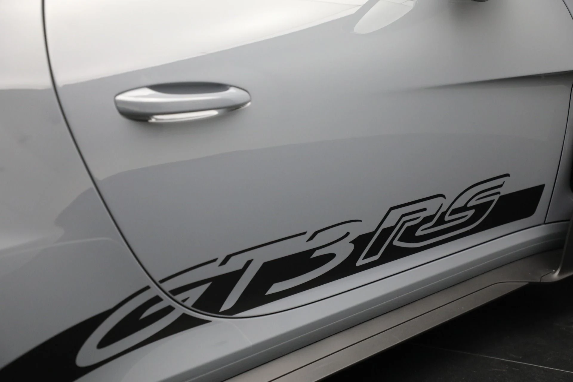 mph028_912621942_Used_2025_Porsche_911_GT_3_RS_1763491935_55fe5db71f