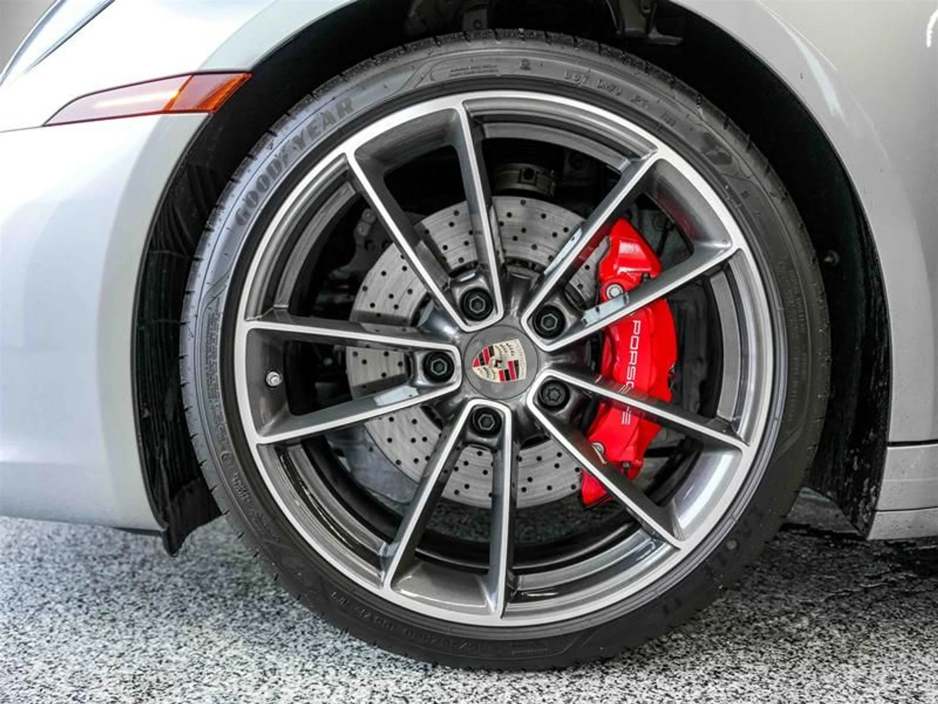 mph028_914610746_ril5ajq4_9b158c3d7a