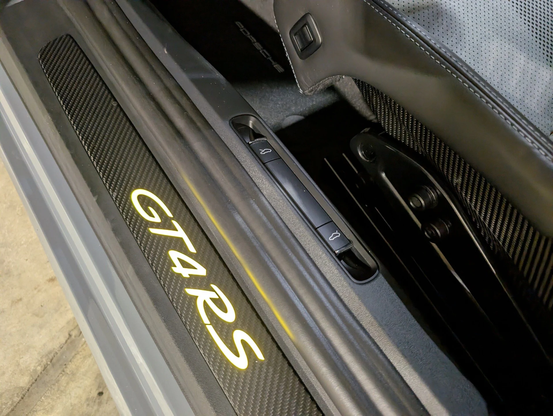 mph028_915158536_5ae66a7838bfc51add72c62edebc2369x_170c5373fc