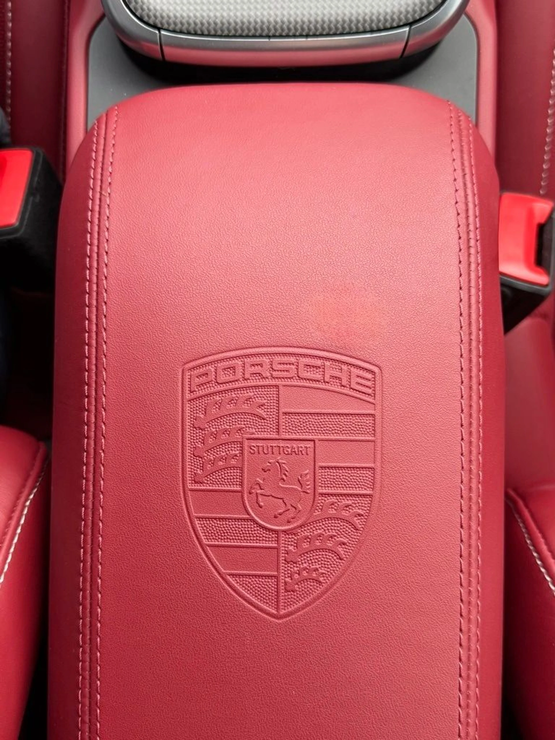 mph028_920909690_bd83e12c2aea734b459293bdaf8ac742x_dff1323231