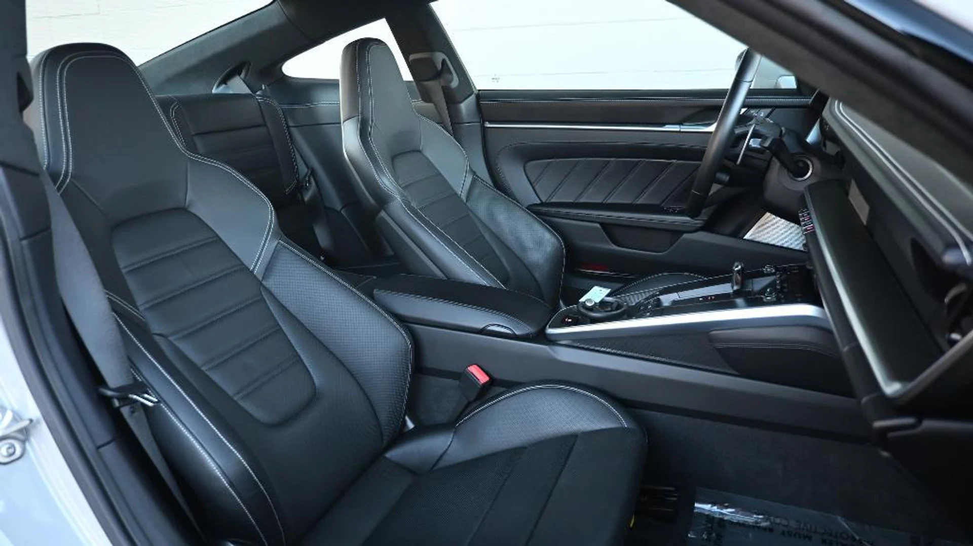 mph028_923601974_H_y_Jn_Nig_Q_wj2e_P_Ohc_Yue_ZC_Wd_Eo_d89a30fad9