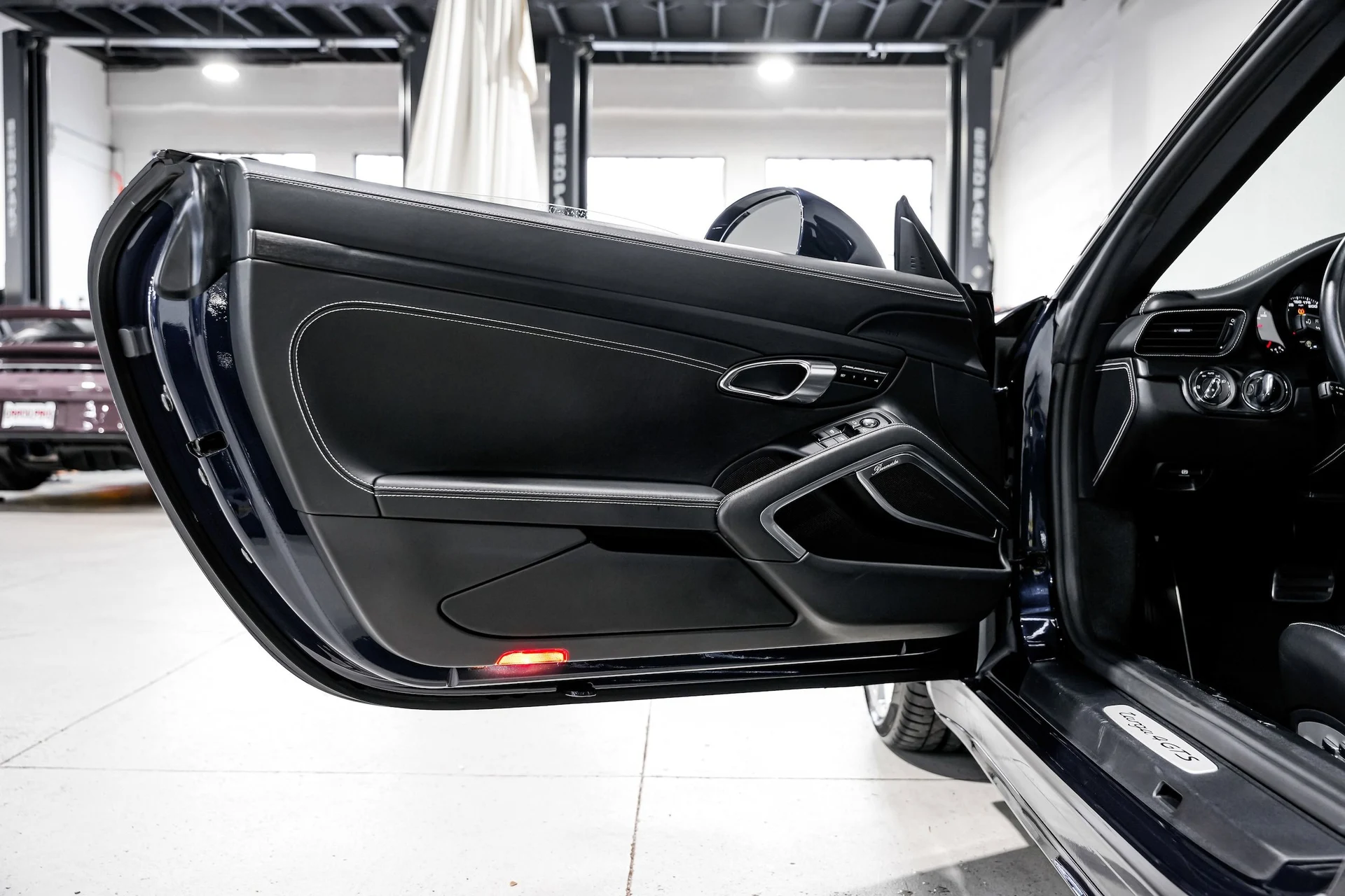 mph028_925543707_b4a48f6c3b951cf9a9199e1e5c310ba9x_df79cacbb9