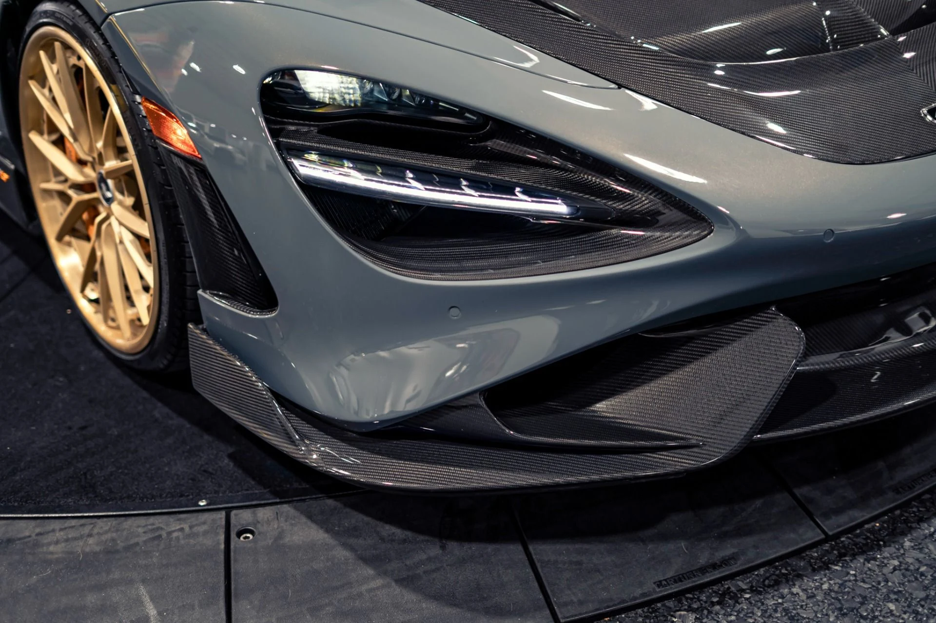 mph028_926716859_Used_2021_Mc_Laren_765_LT_MSO_Spec_in_Chicane_Grey_w_Roof_Scoop_530_K_MSRP_1778865851_48b97e26d0