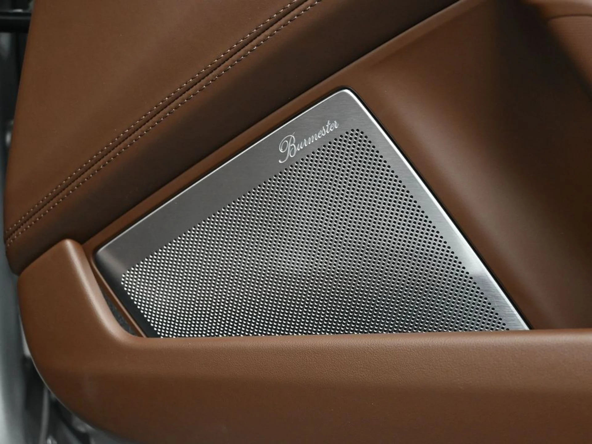 mph028_93527418_image_28_163fc382eb