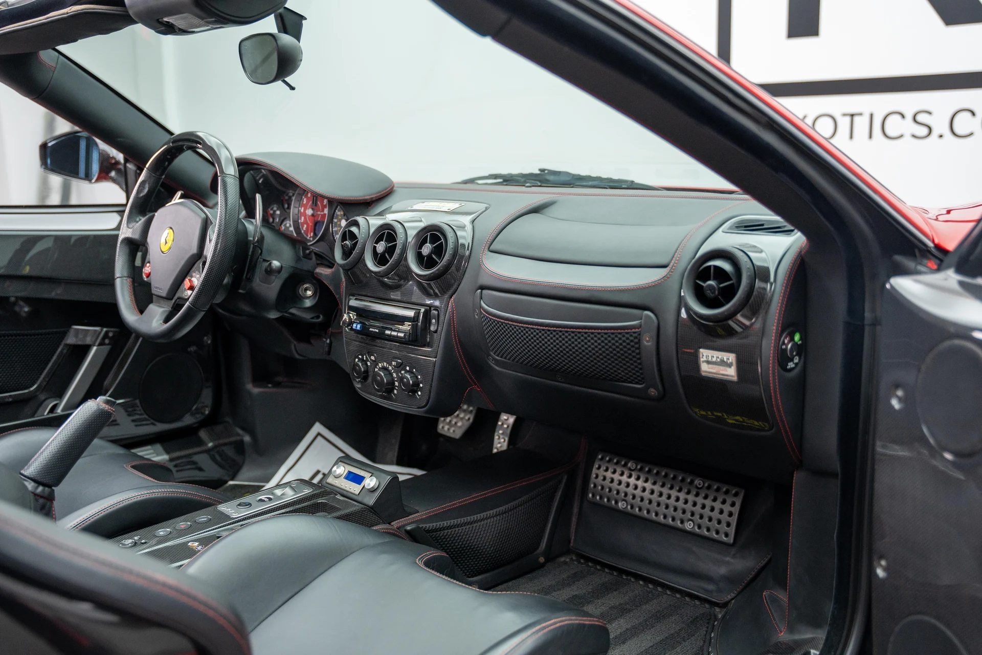 mph028_93699043_CA_3352_20_20interior_205_dbba8c0b1d