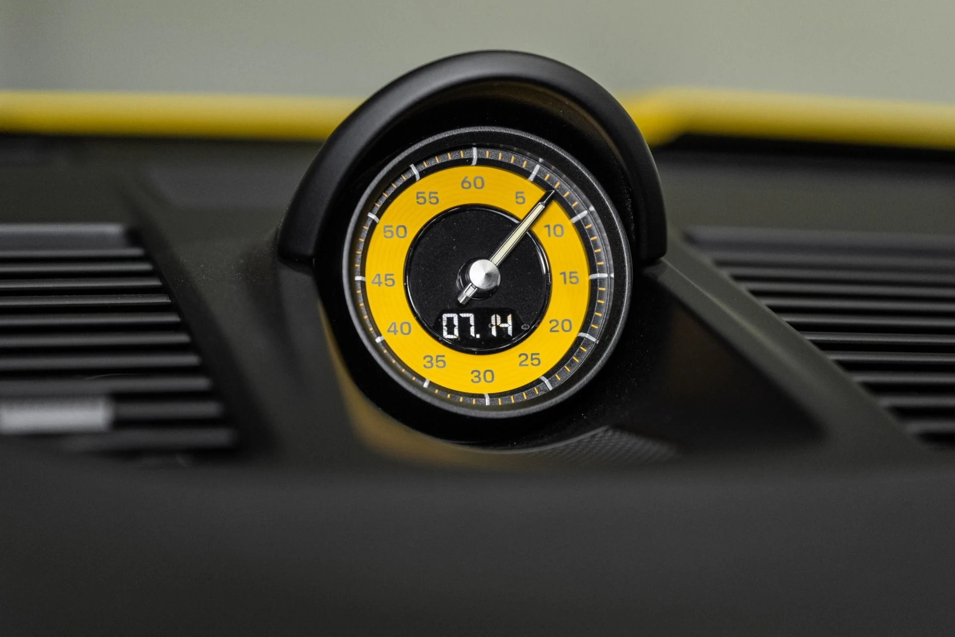 mph028_945224457_Used_2022_Porsche_911_GT_3_1764089810_996682b7e5