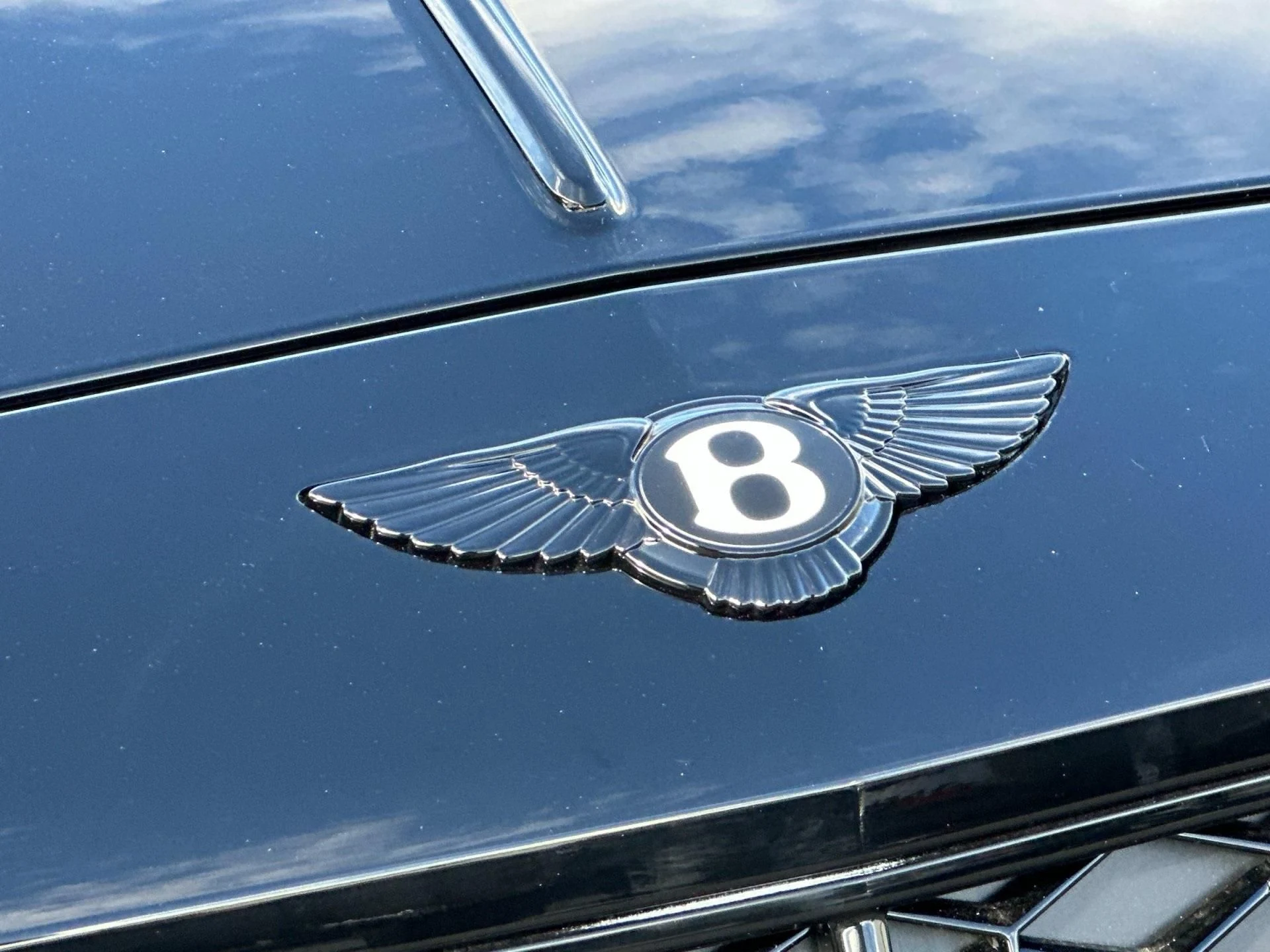 mph028_945978327_New_2025_Bentley_Flying_Spur_Mulliner_1762940645_d942df053f