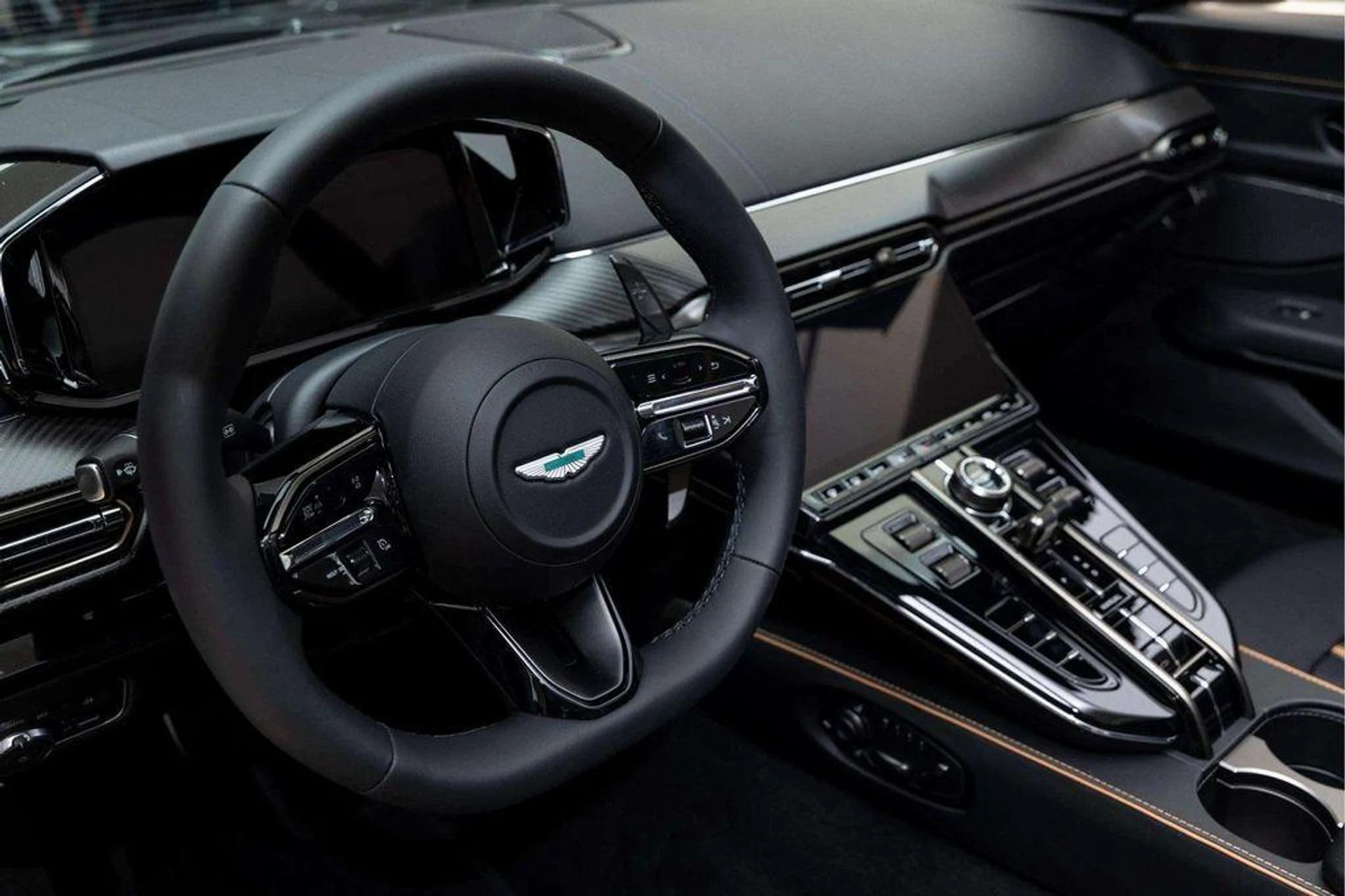 mph028_949463427_Ez_S_Knv_Lt1x_B_El2_Za_EM_81_Co5h_F_Hk_a369cfd525