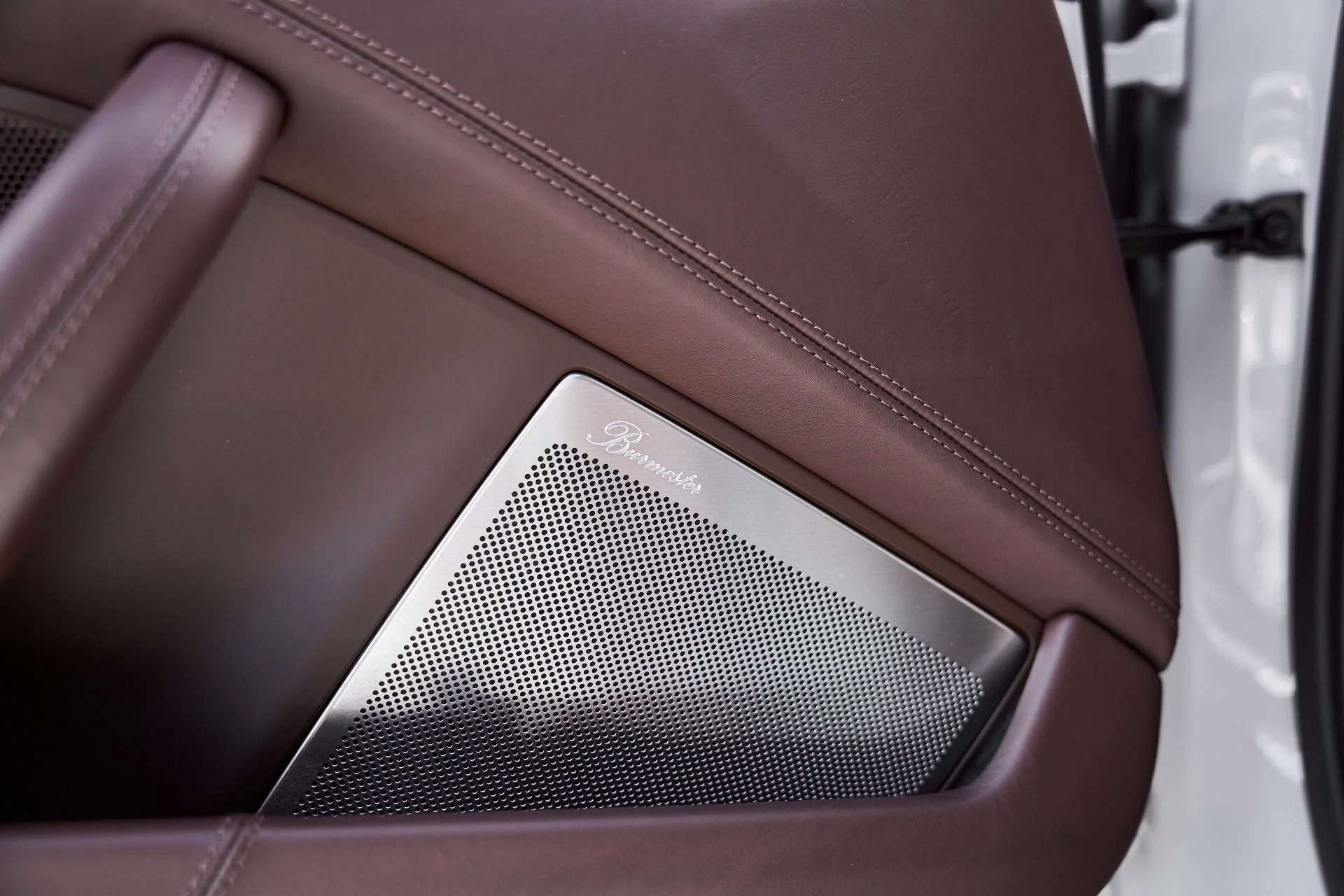 mph028_950806359_Used_2024_Porsche_911_Turbo_S_1767838717_3a29482898