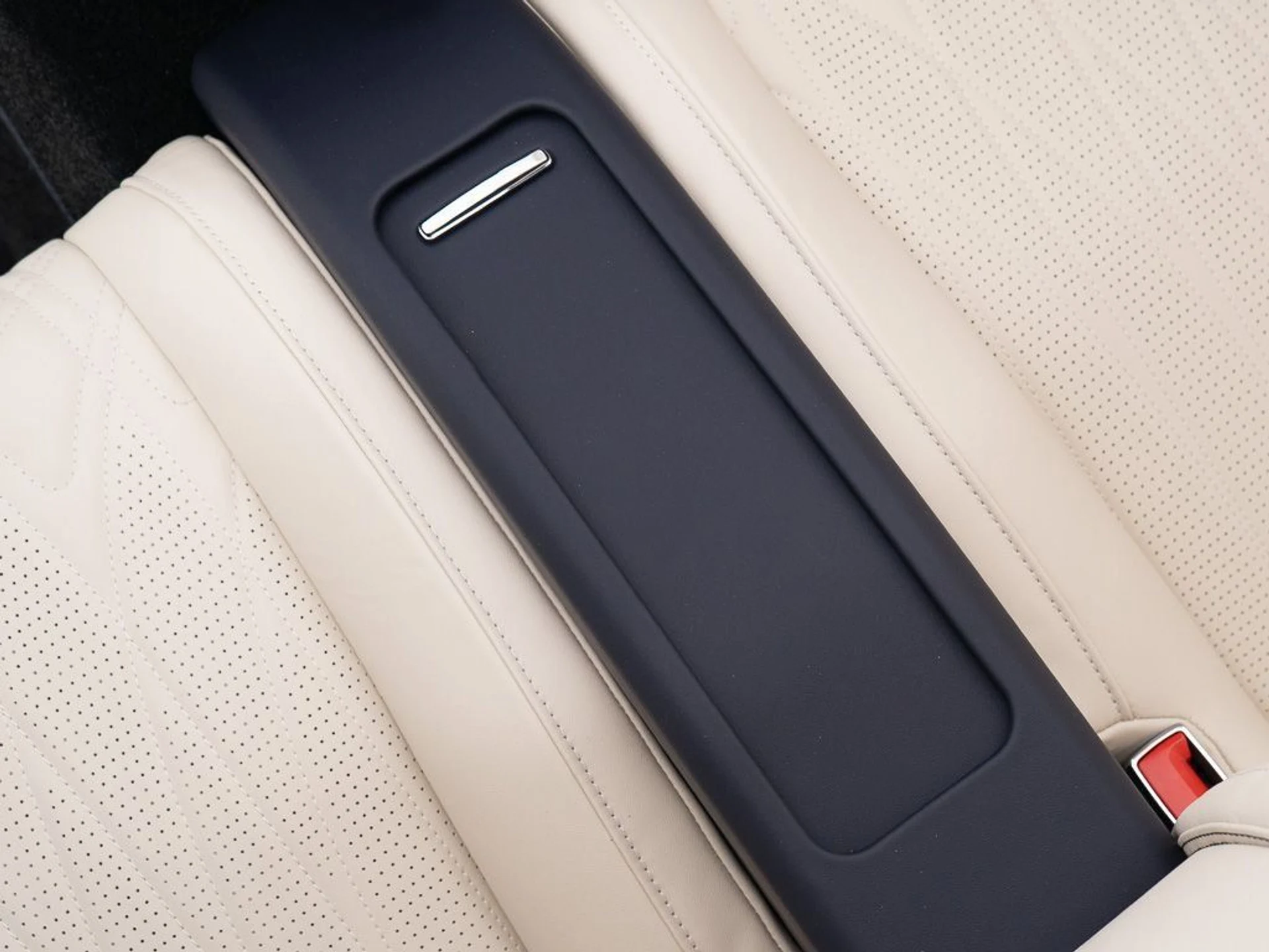 mph028_956033261_1472cc5773226bc77aa0868035c6d6f1_39a1decc79