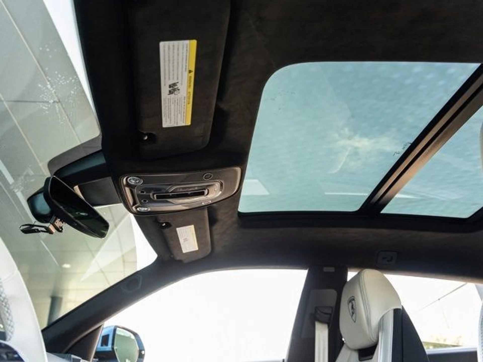 mph028_966319505_29_3d07276a92