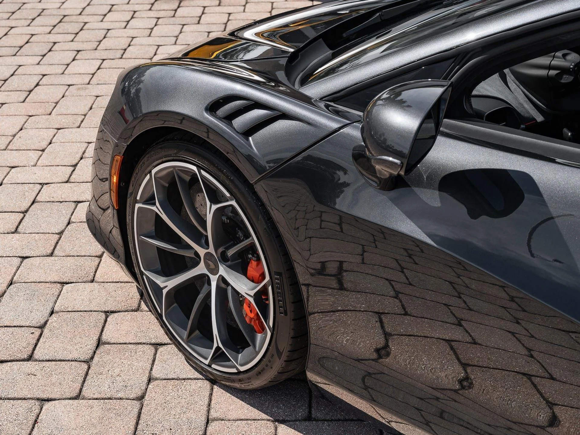 mph028_968086226_Used_2025_Mc_Laren_Artura_Coupe_1773864518_aed6e27898