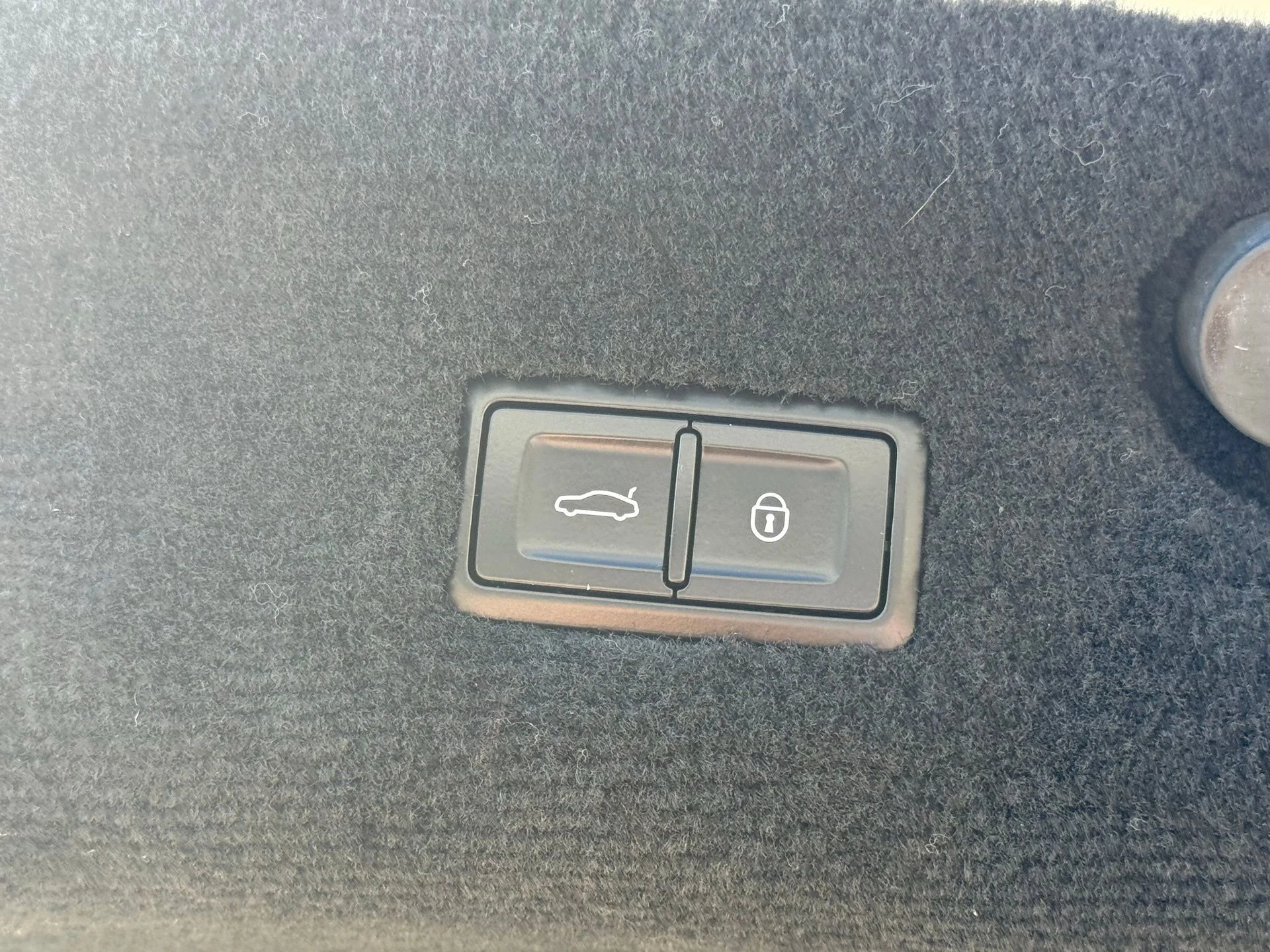 mph028_971041619_04c9addd88f74763ae4c0cb8d9c699b6_7ce9493362