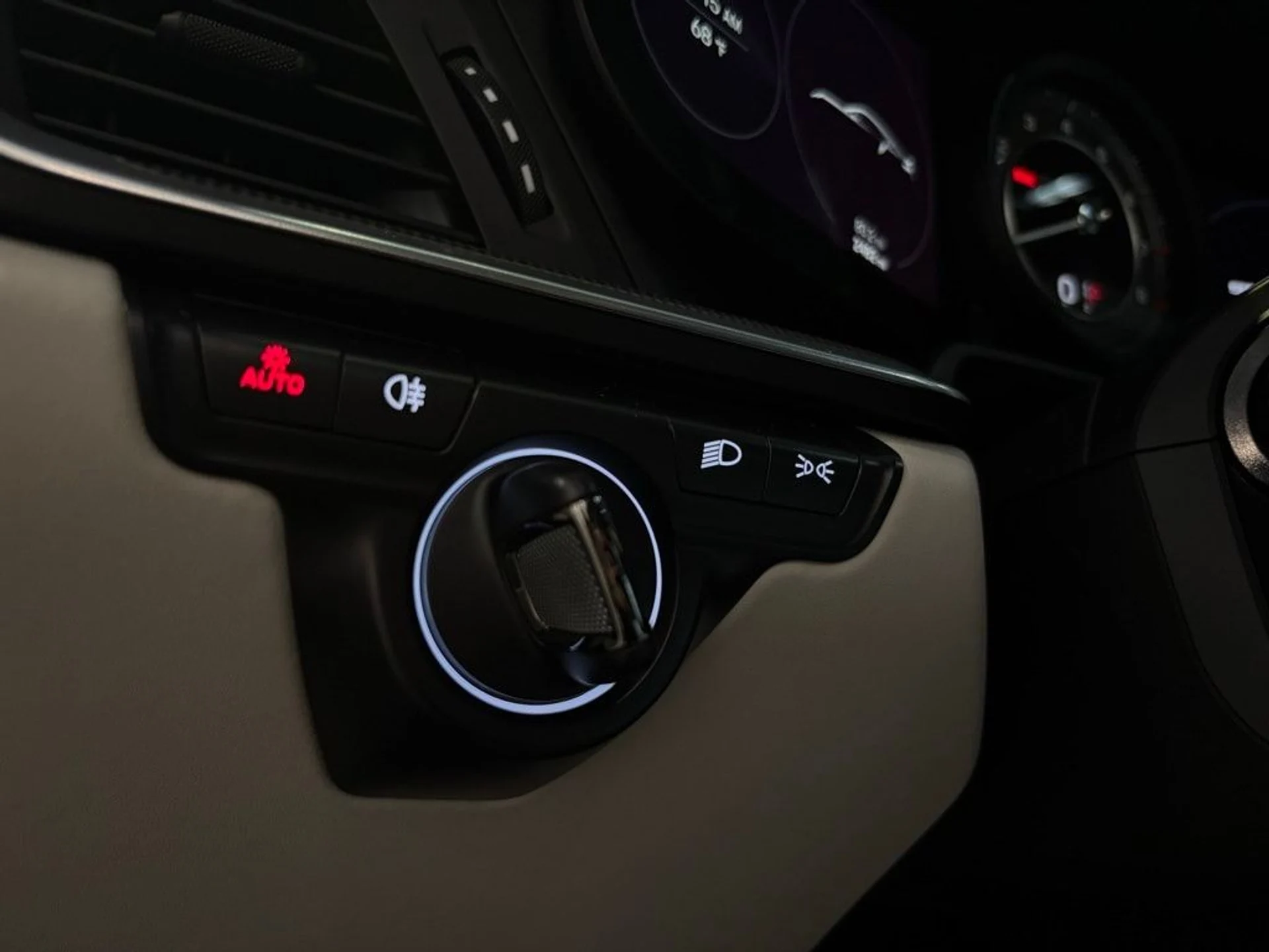 mph028_971117350_546facbe0797442e0b45c1ea87b63341x_3002f45b0e